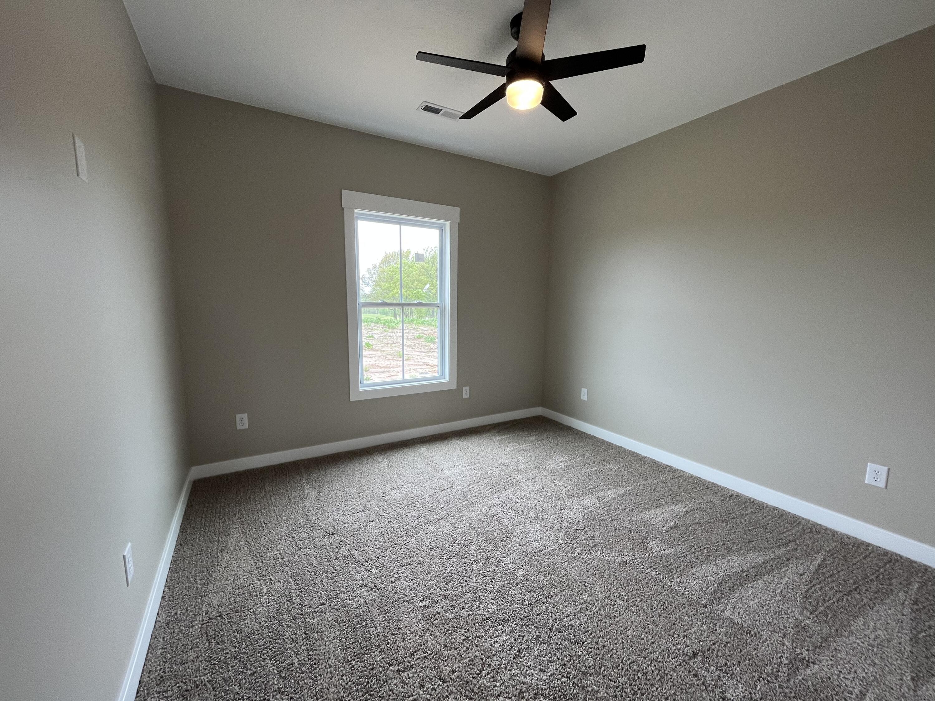 2471 Greenside Dr Property Photo 15