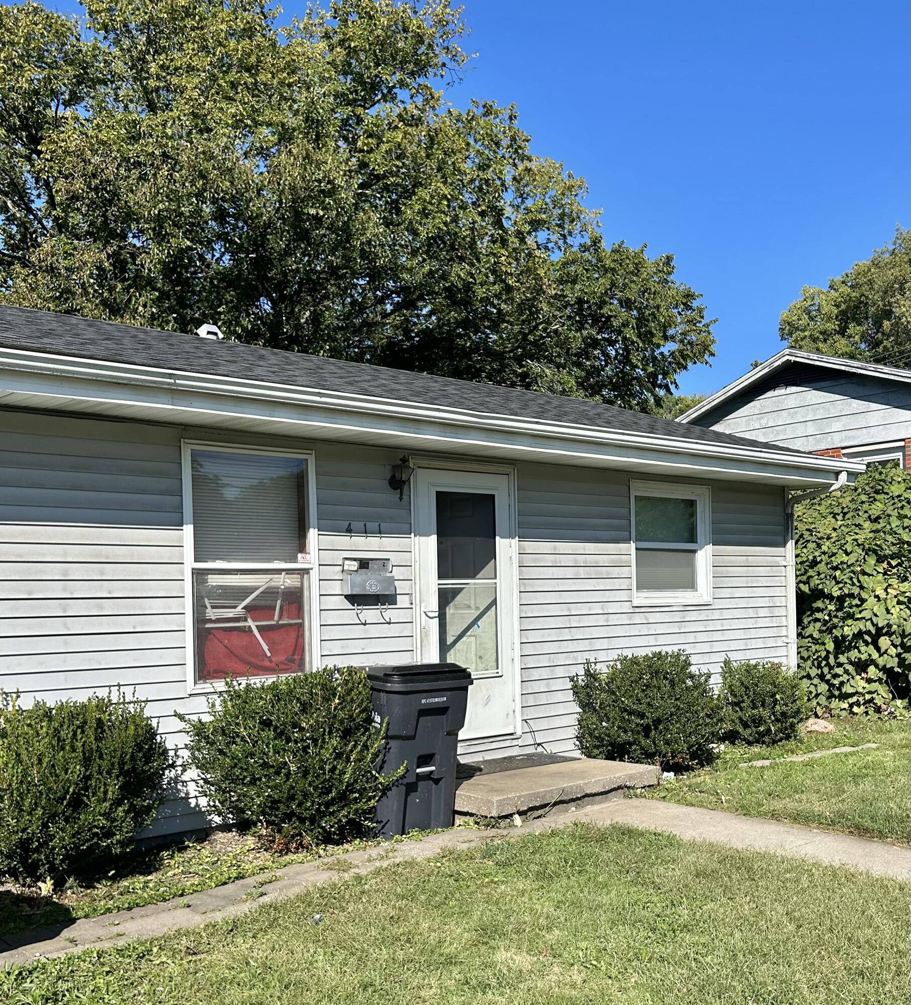 411 N Providence Rd Property Photo 1