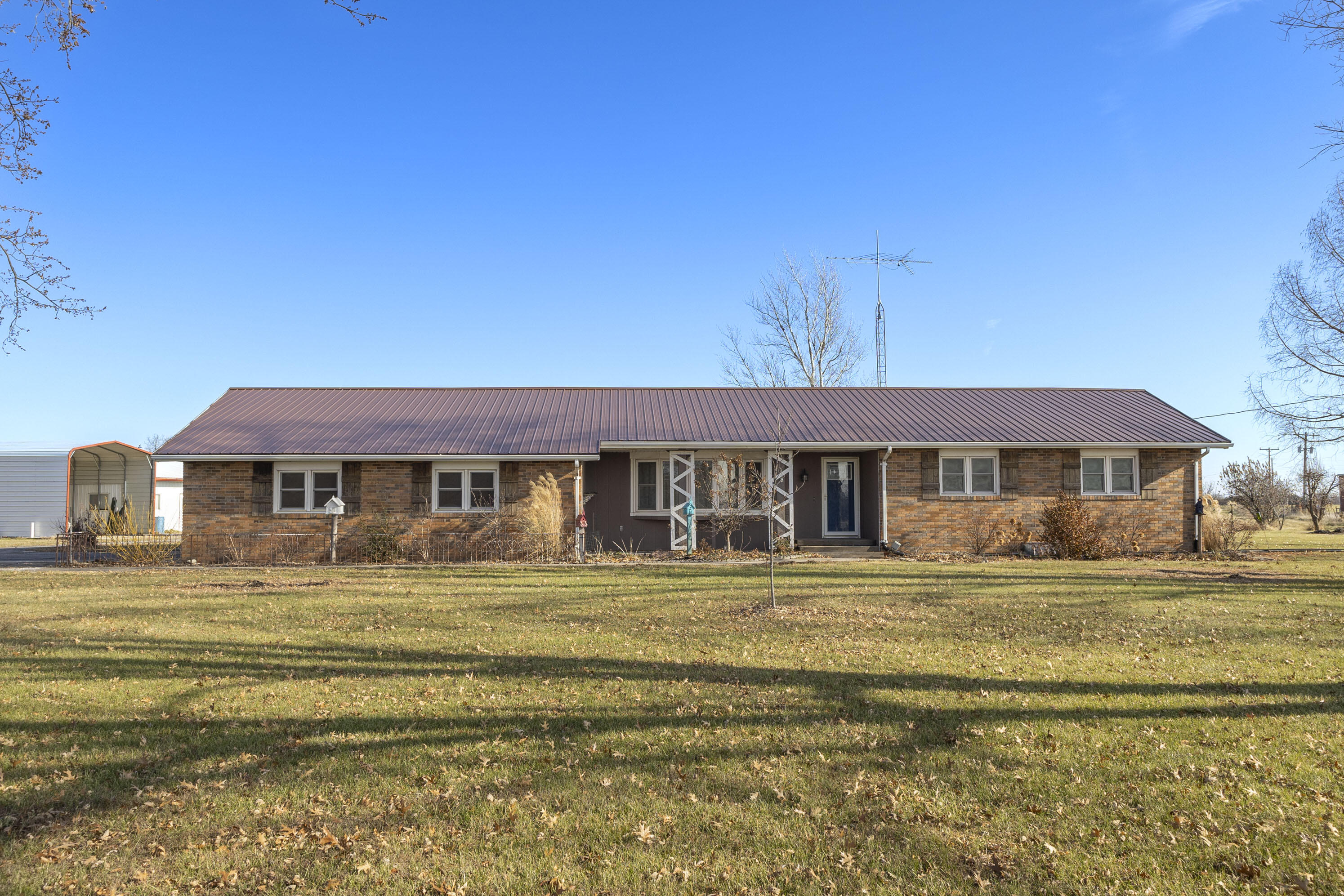 28832 Us Highway 63 North Property Photo