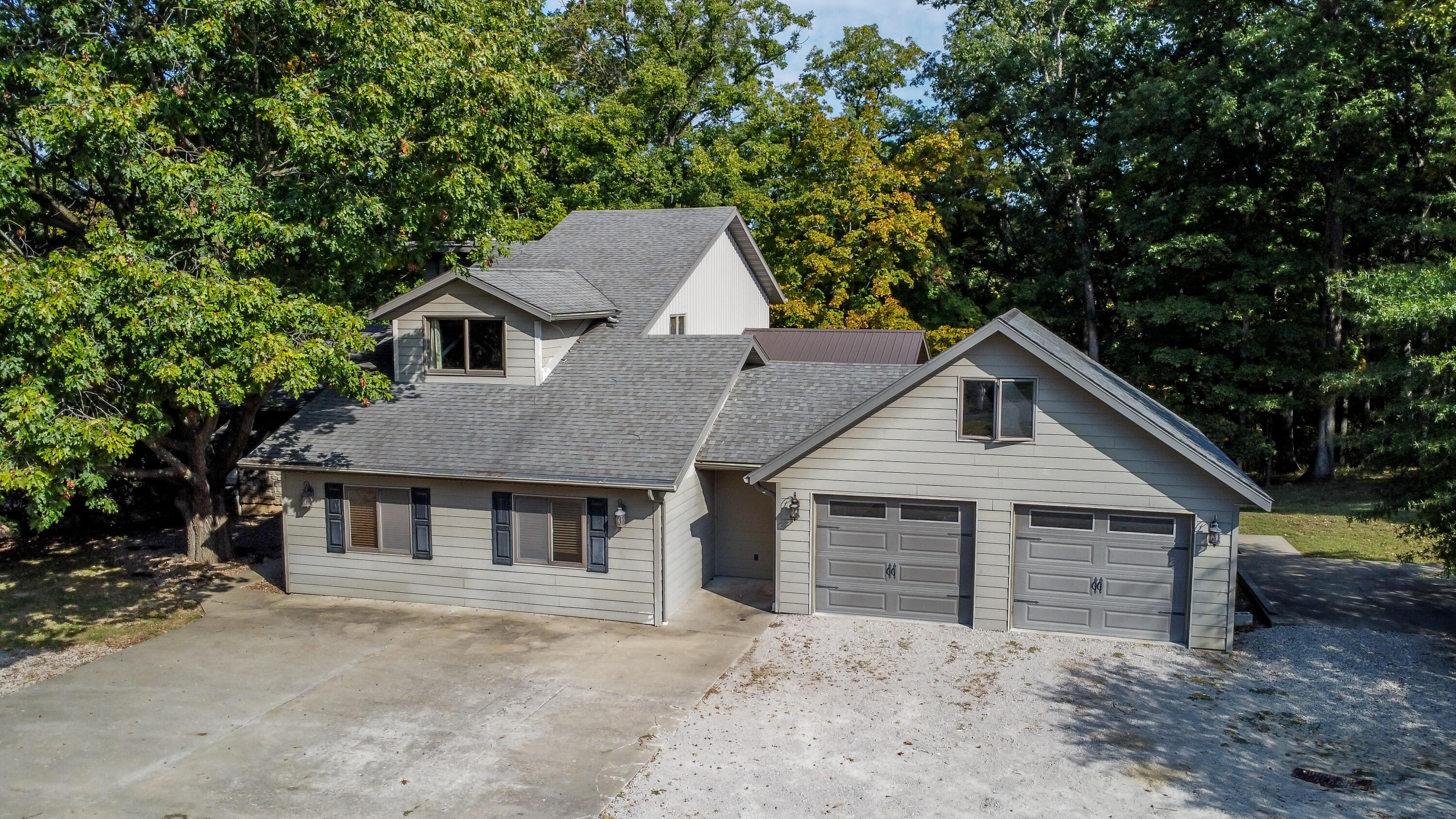 5501 E BRANDYWINE RD Property Photo 1
