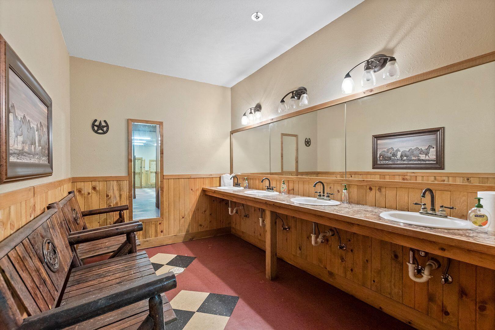 1665 Santa Fe Trail Property Photo 32