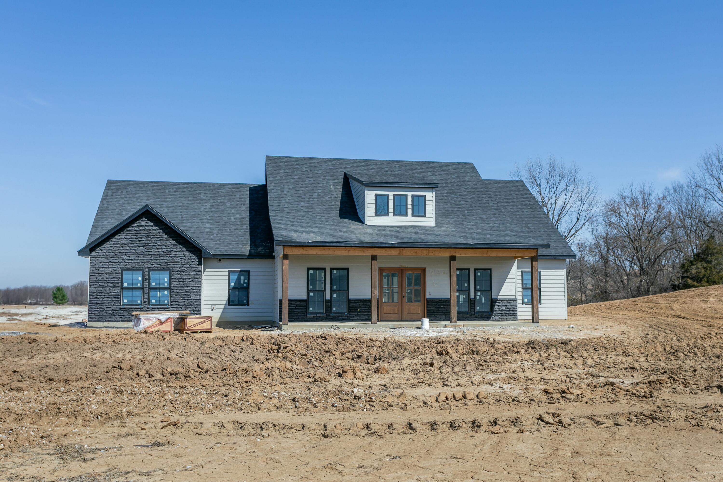 19045 Lewis And Clark Property Photo 4