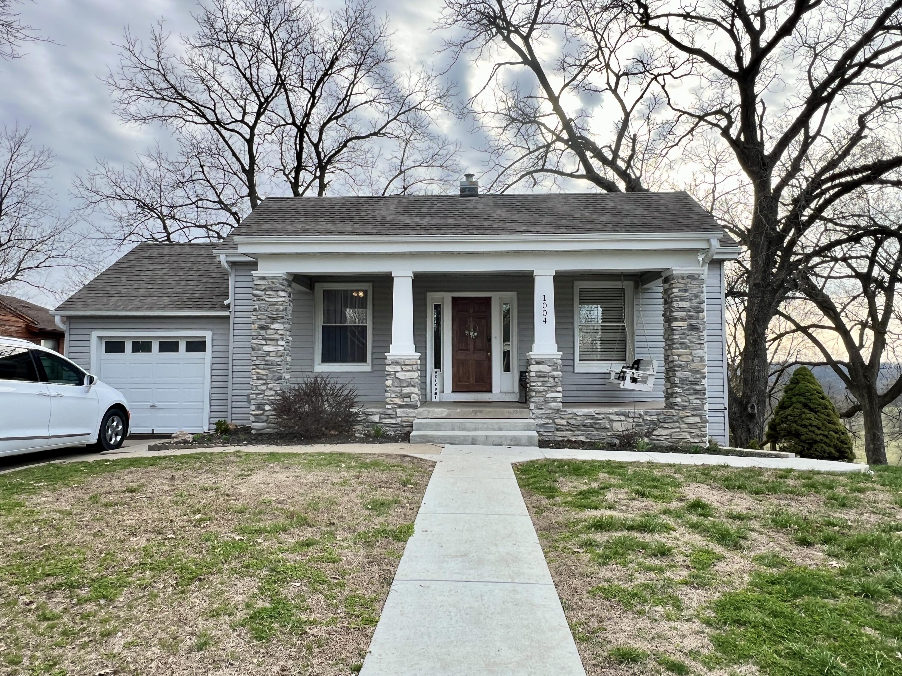 1004 Santa Fe Trail Property Photo 1