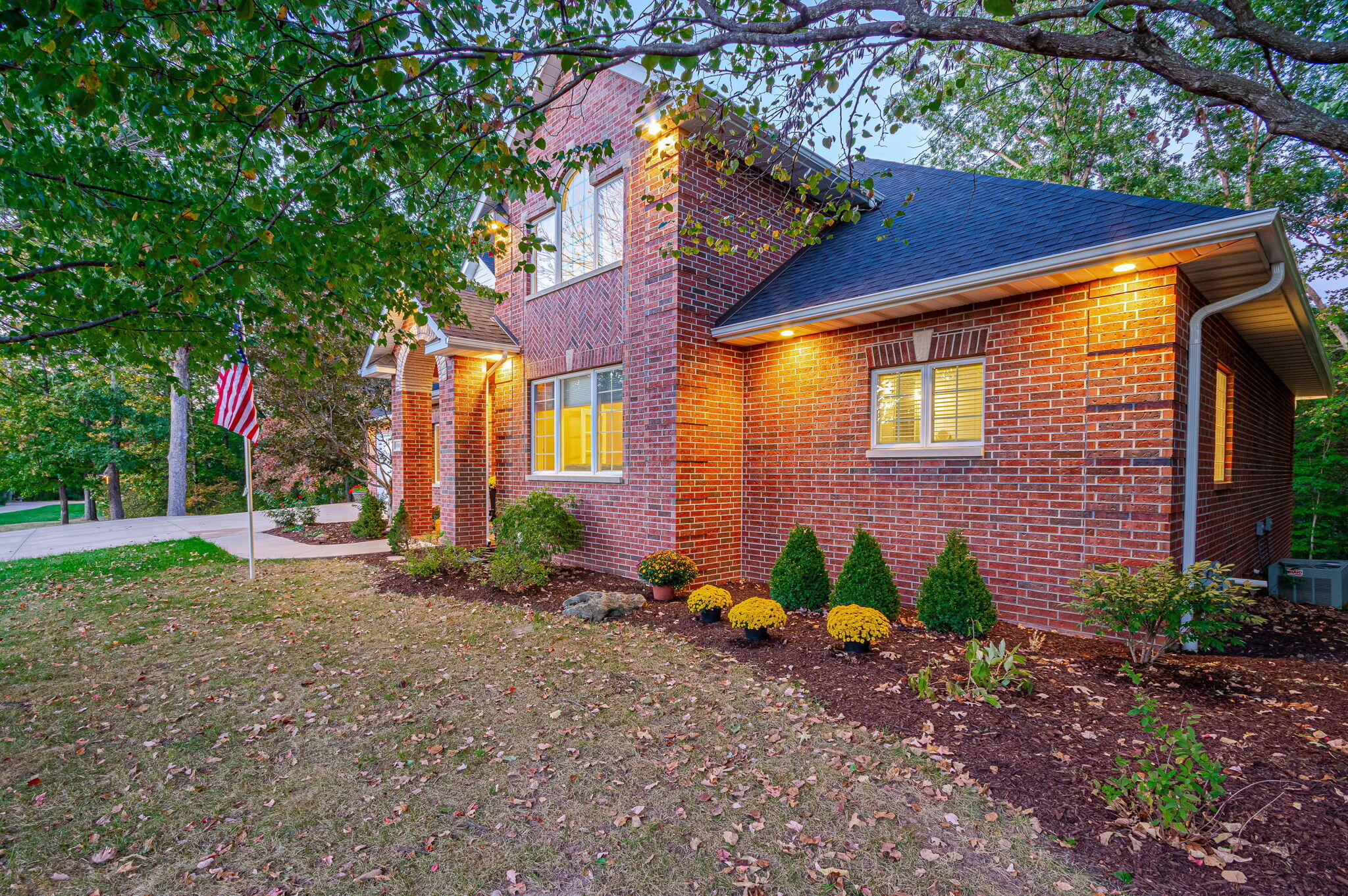 4345 E Ravens Ridge Dr Property Photo 3
