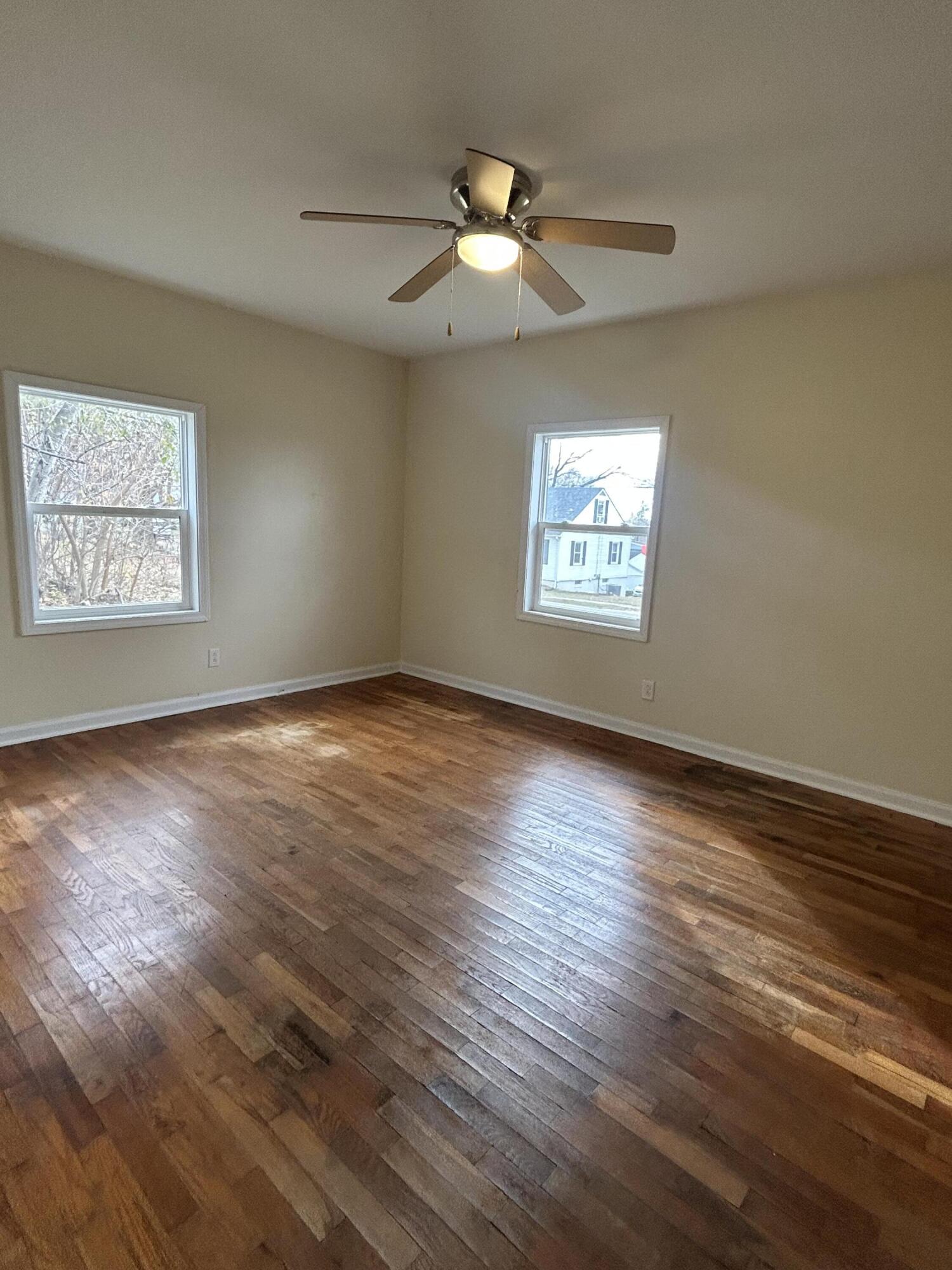 415 N Howard St Property Photo 9
