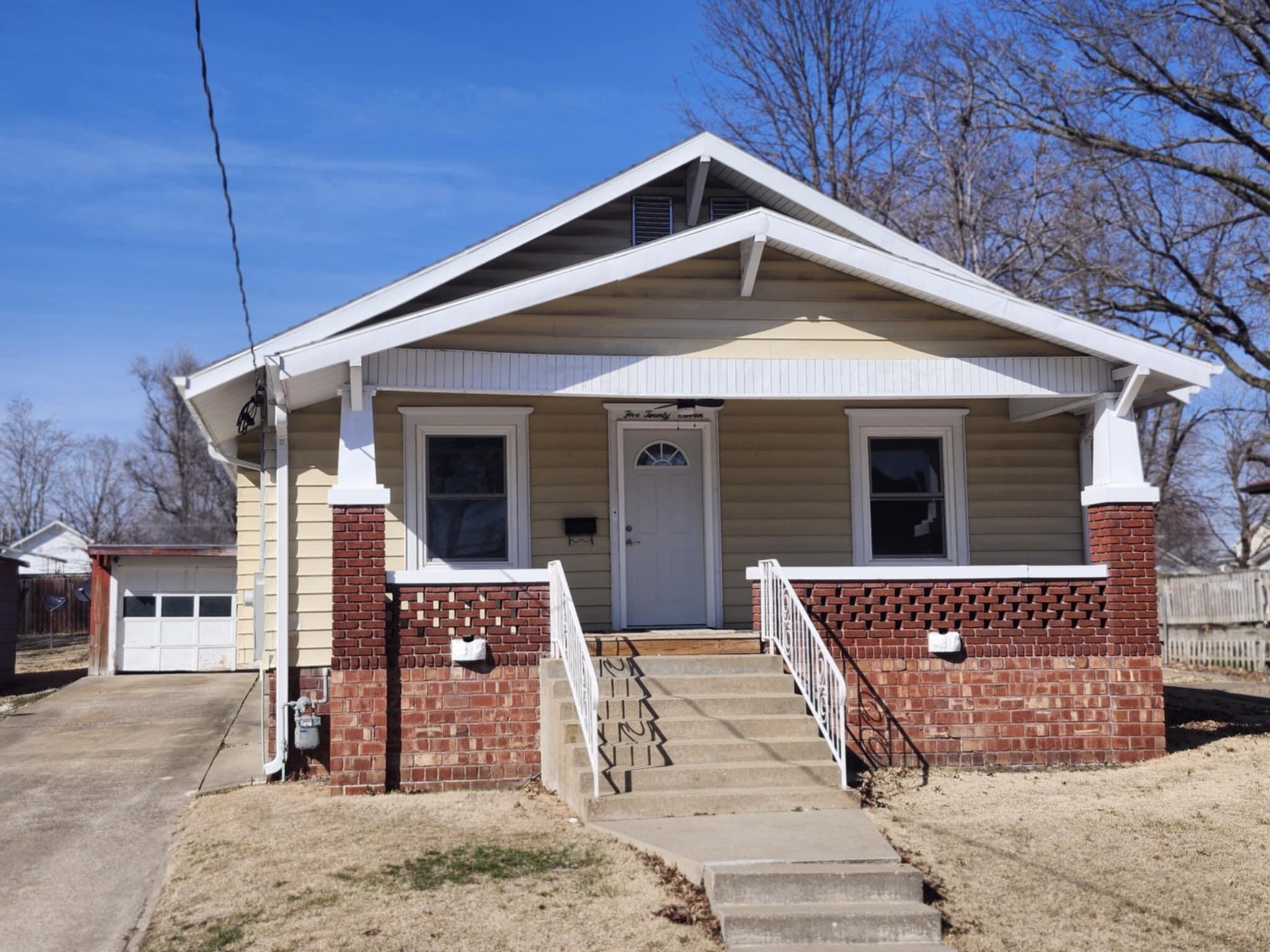 527 FARROR ST Property Photo 1