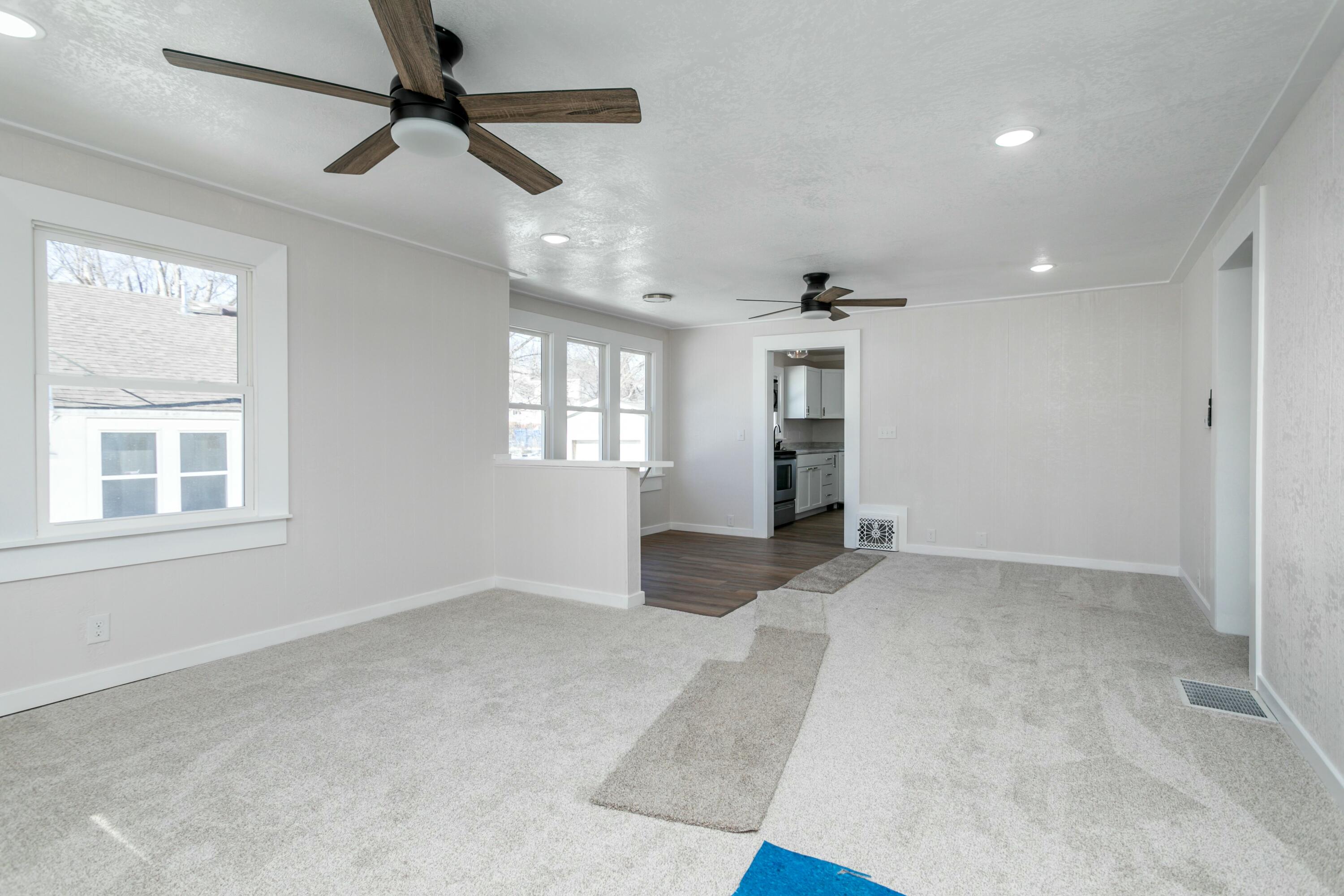 527 Farror St Property Photo 5
