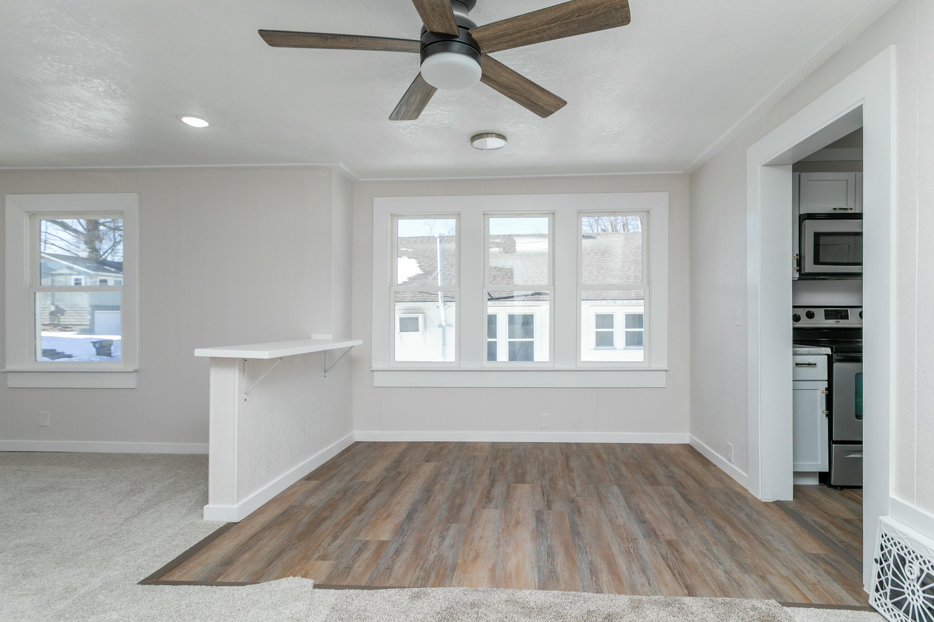 527 Farror St Property Photo 8