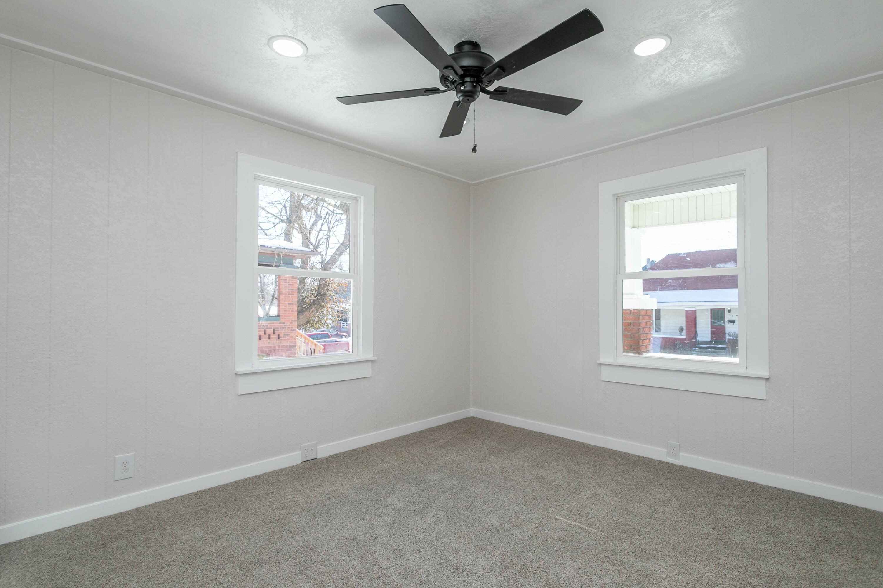 527 Farror St Property Photo 21