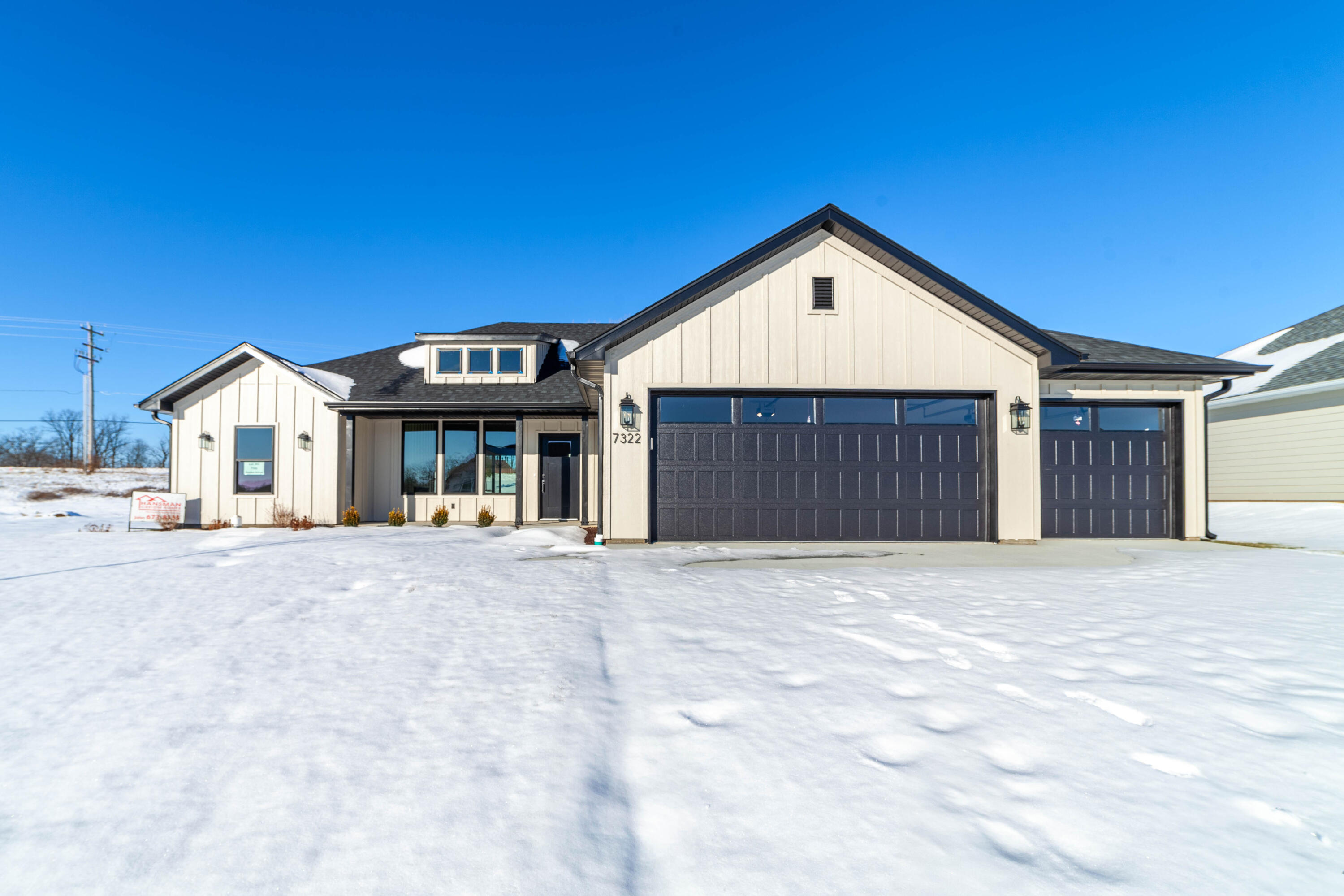 7322 Golden Willow Dr Property Photo