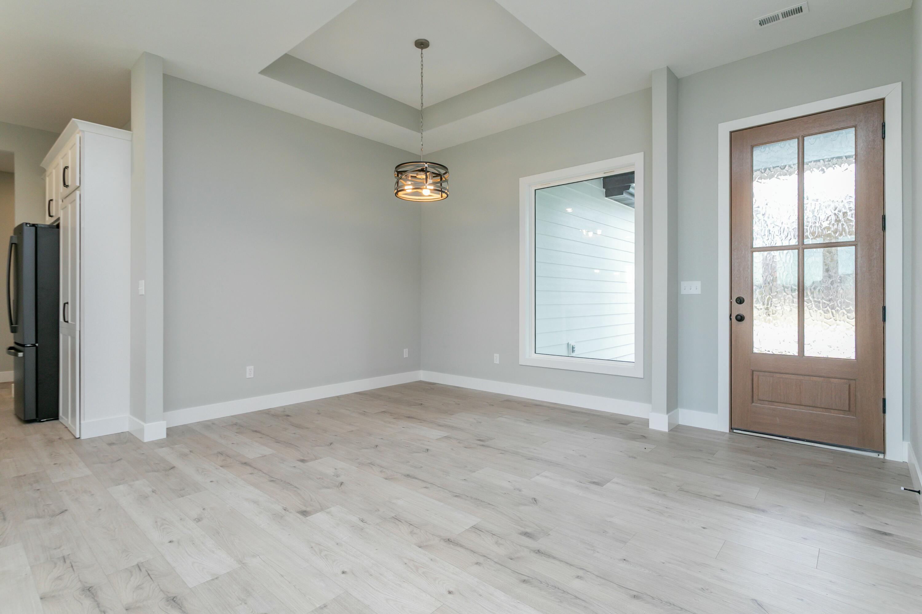700 Sagemoor Dr Property Photo 4