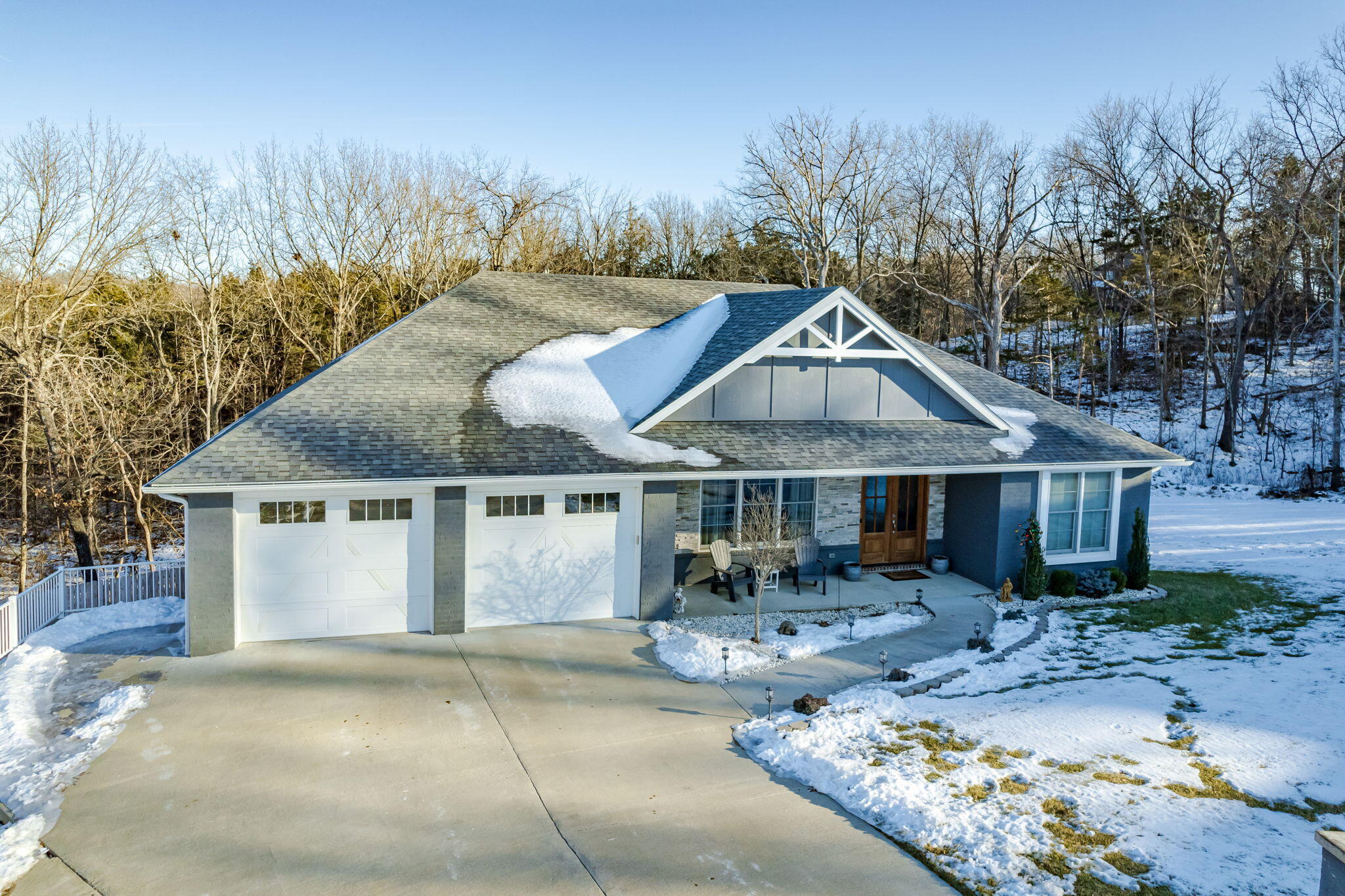 5612 La Charette Dr Property Photo