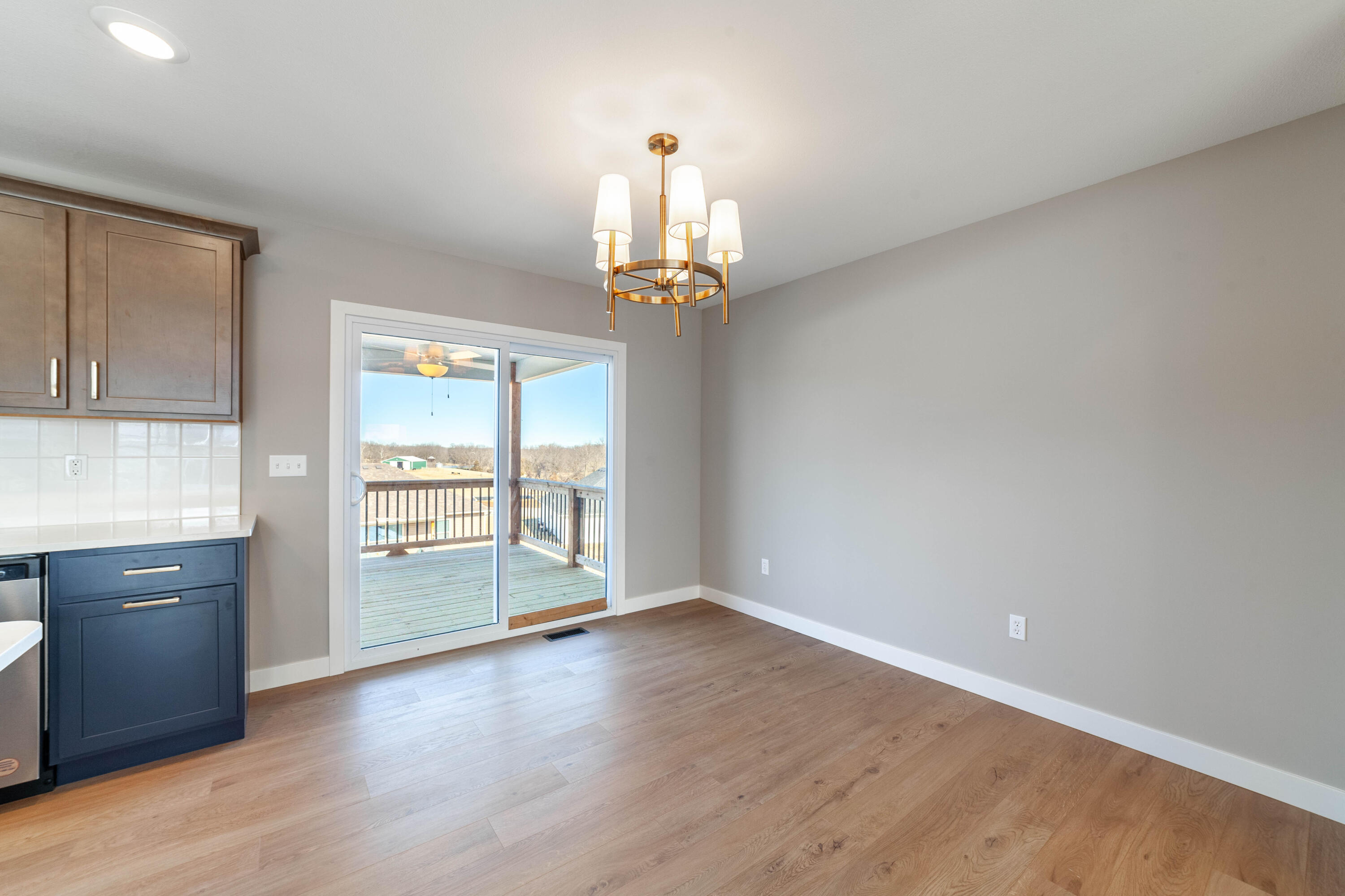 6051 Tamarack Dr Property Photo 12