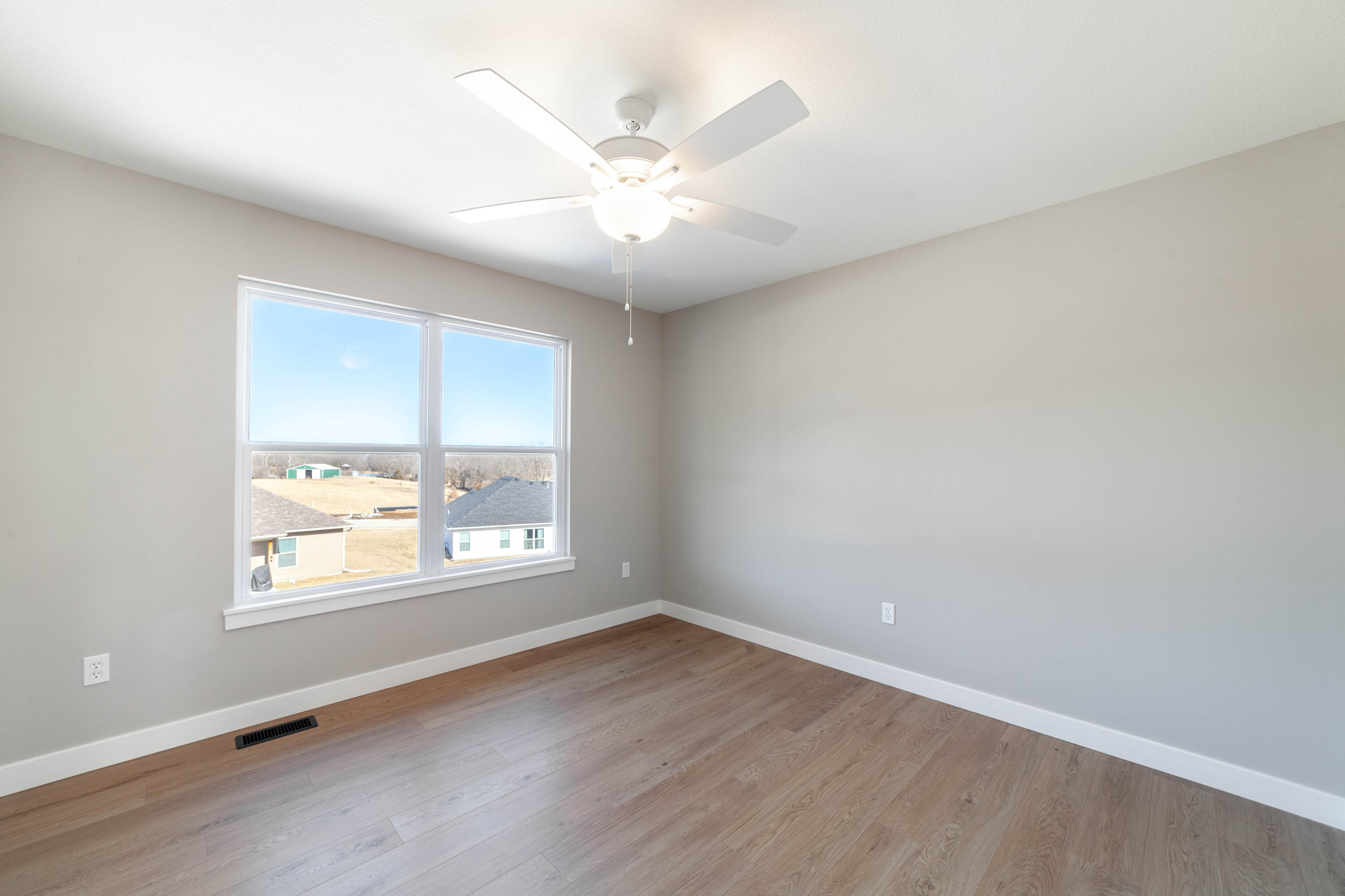 6051 Tamarack Dr Property Photo 21
