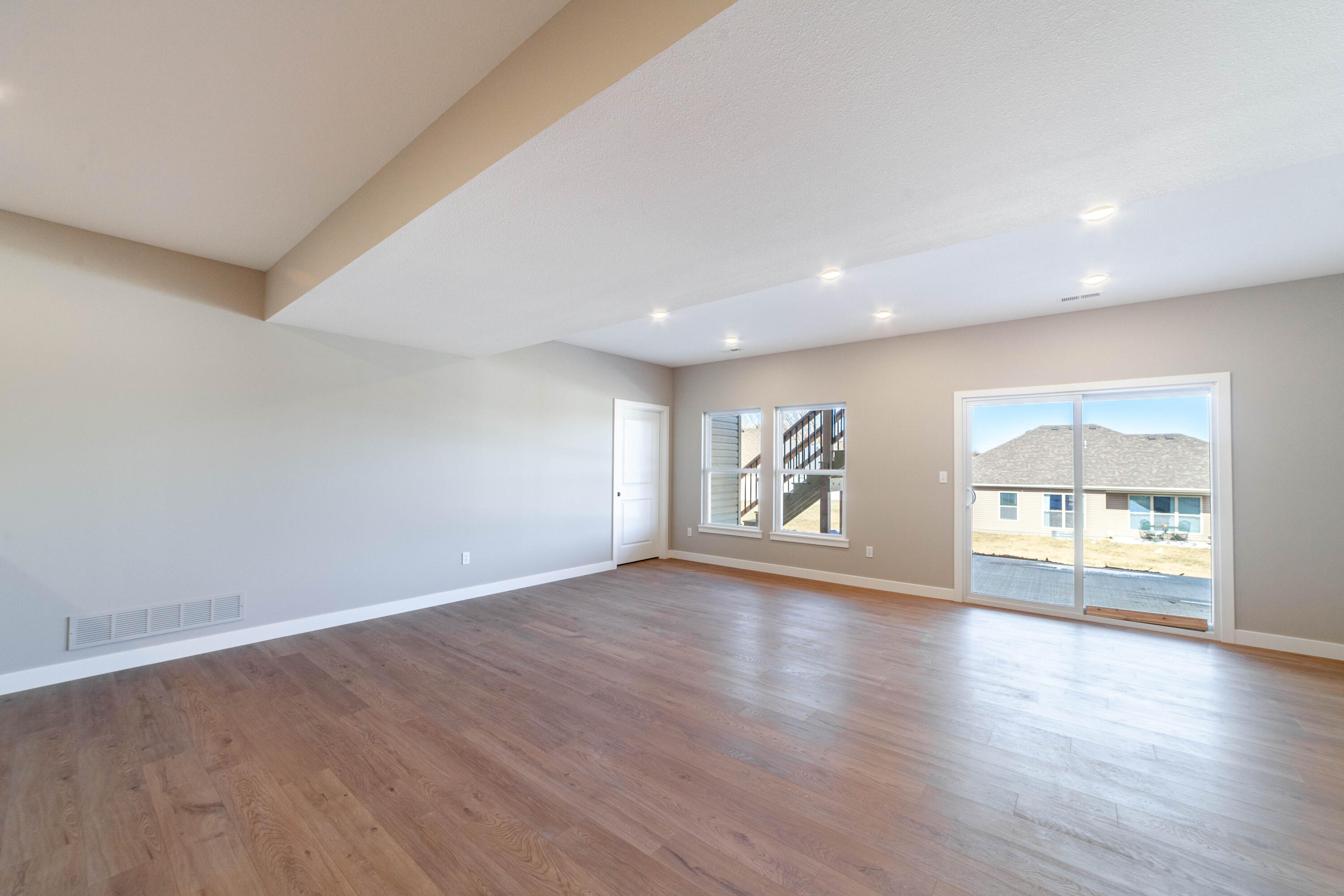 6051 Tamarack Dr Property Photo 26