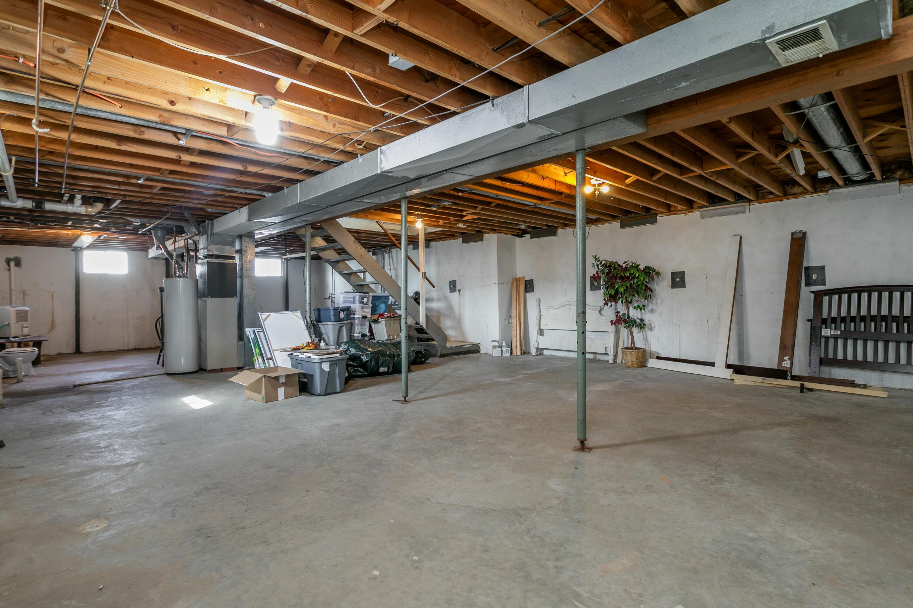130 Carey St Property Photo 19