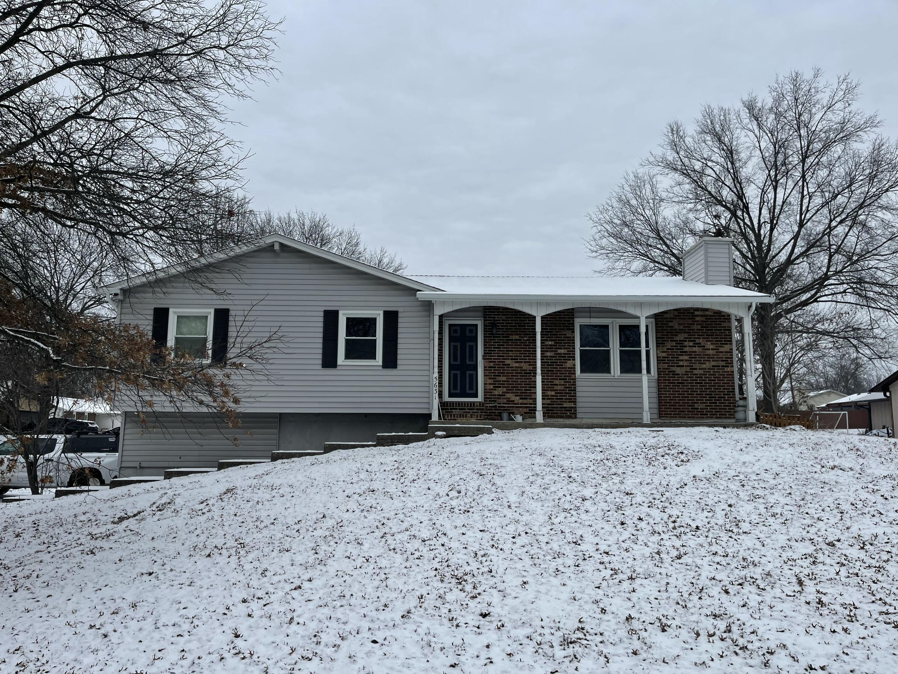 5631 E ROCKY MOUNTAIN AVE Property Photo 1