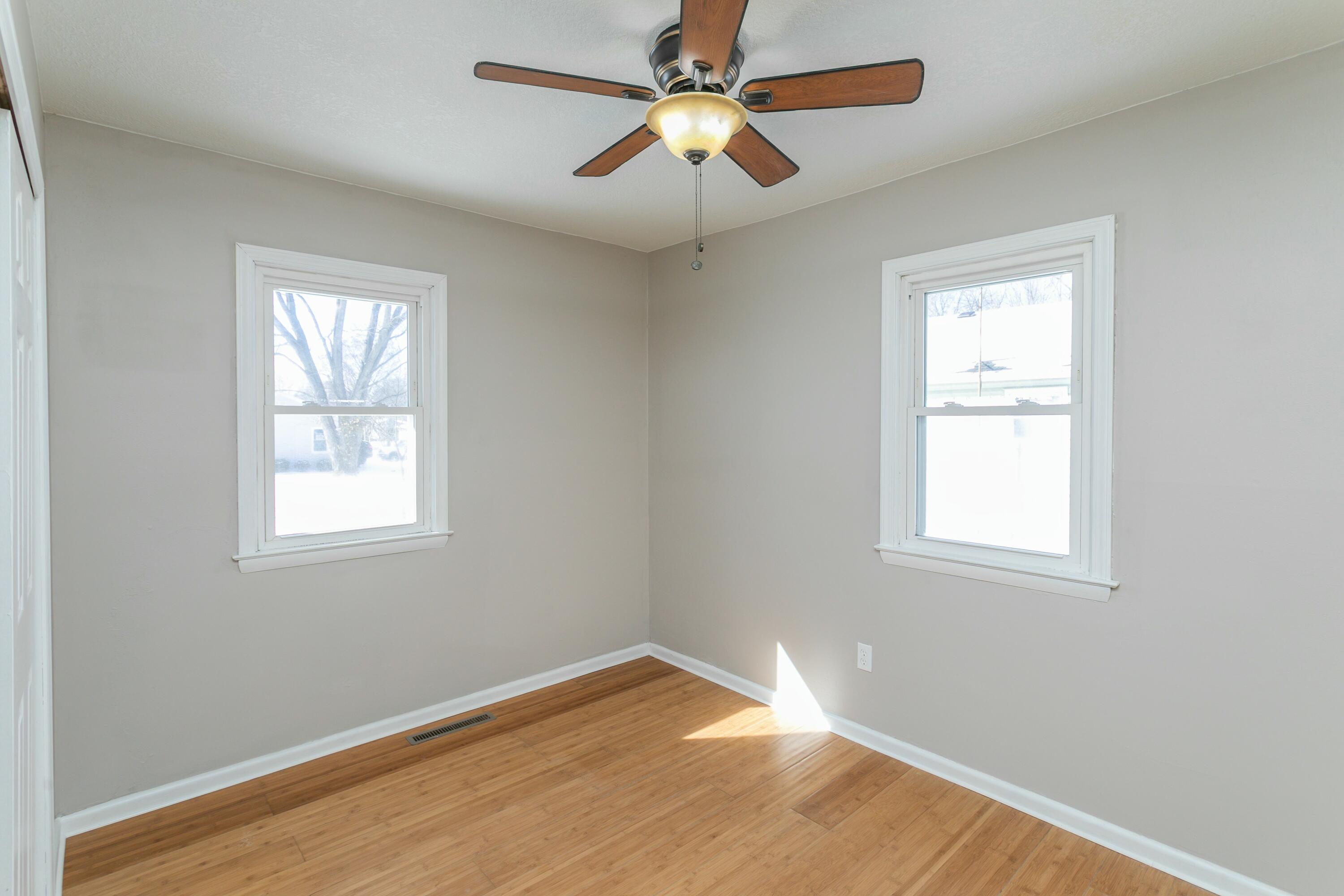 203 Hudson Ave Property Photo 8