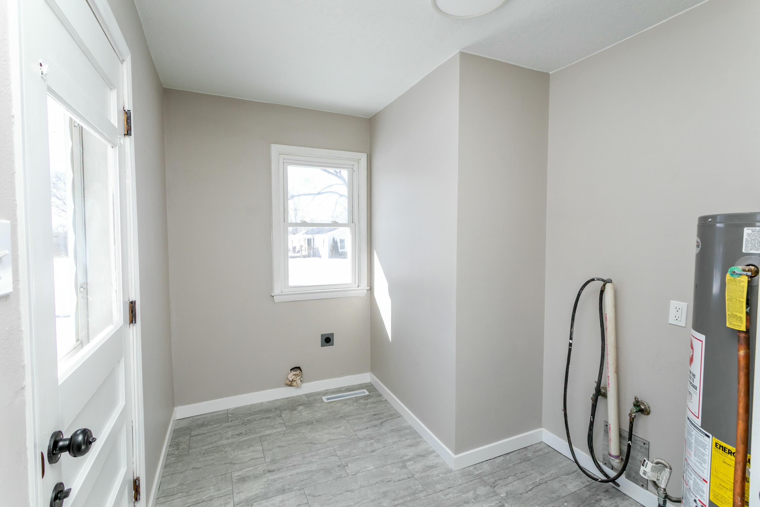 203 Hudson Ave Property Photo 13