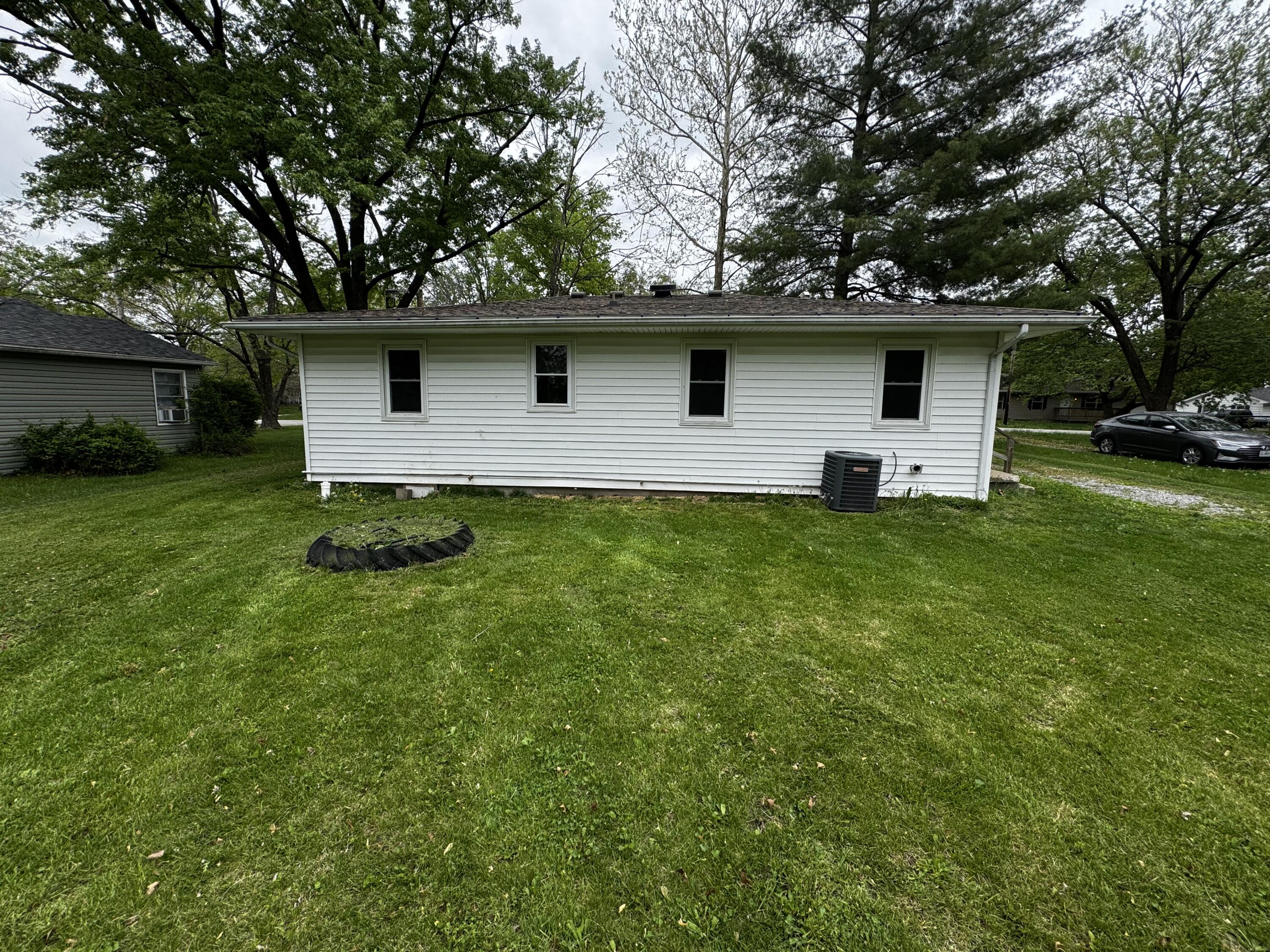 203 Hudson Ave Property Photo 14