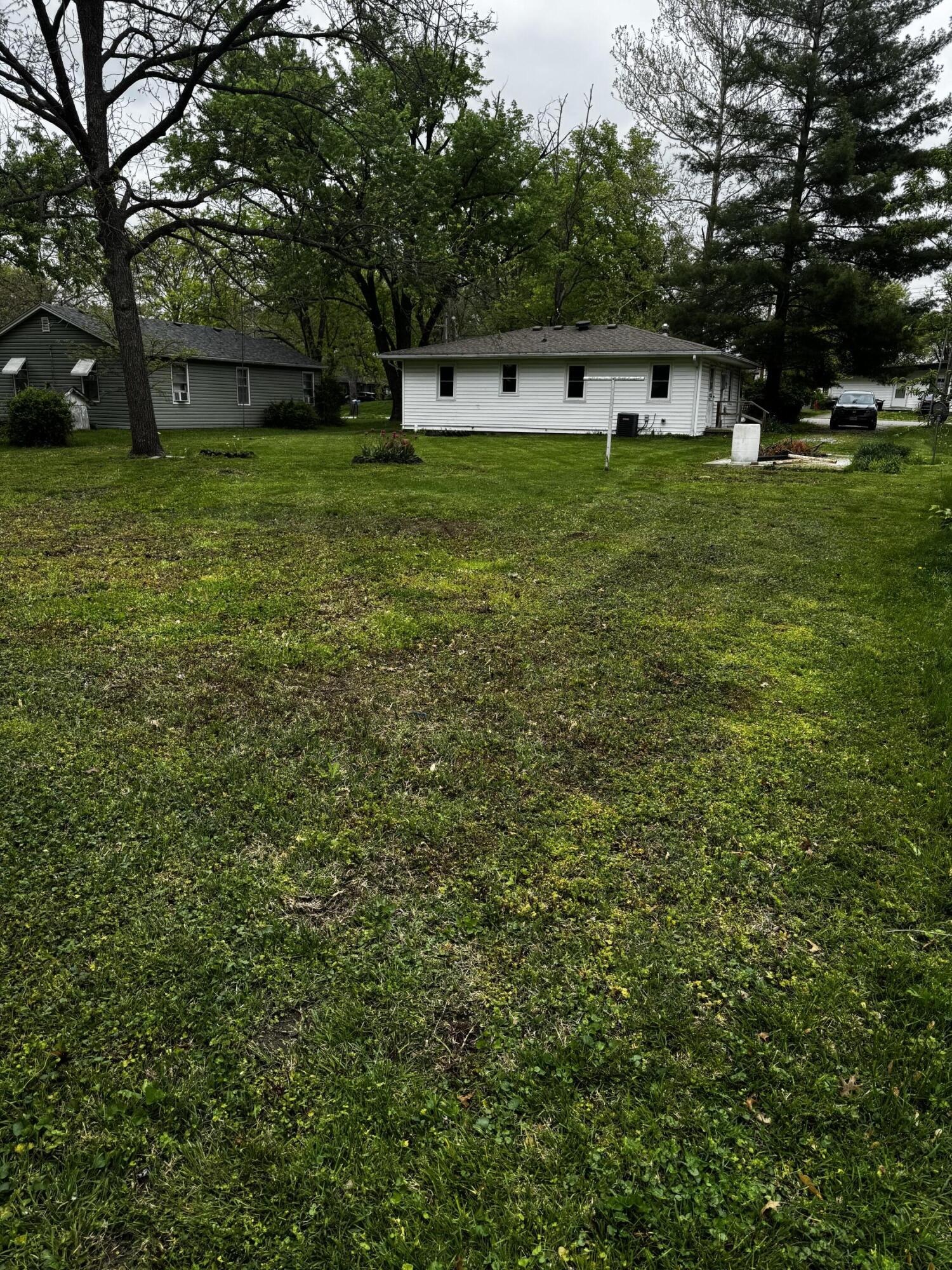 203 Hudson Ave Property Photo 15