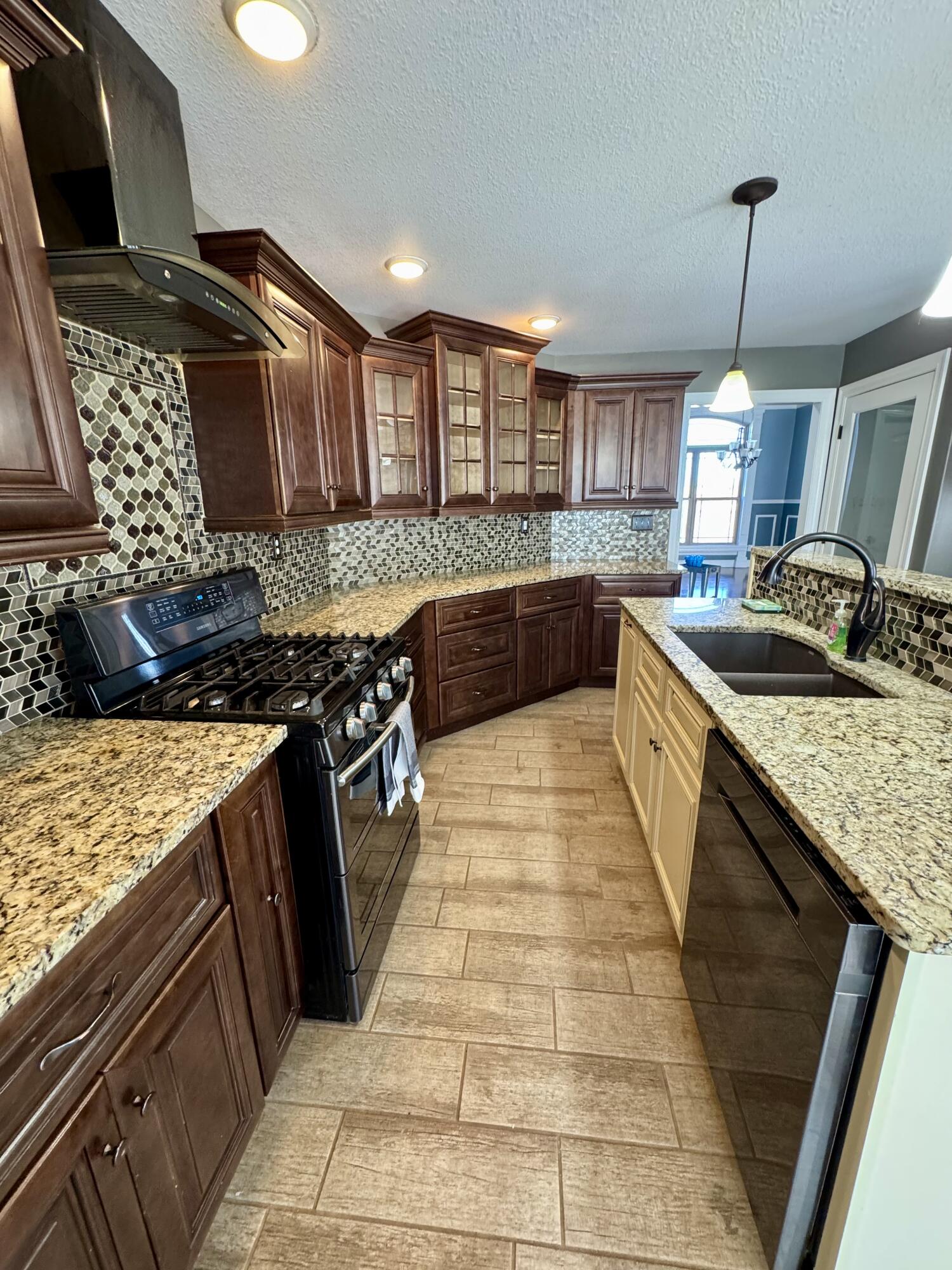 13923 Santa Fe Rd Property Photo 14