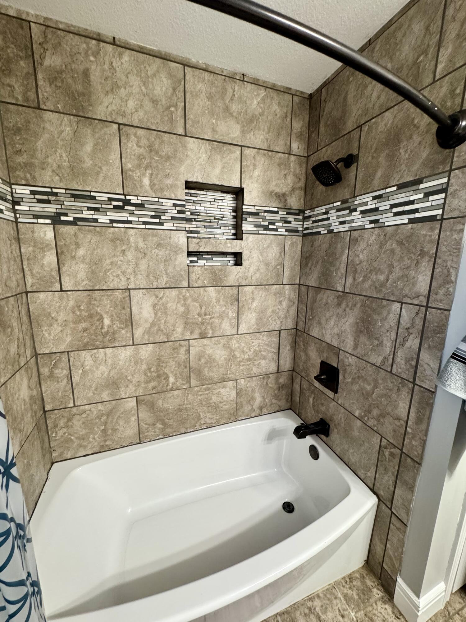13923 Santa Fe Rd Property Photo 21