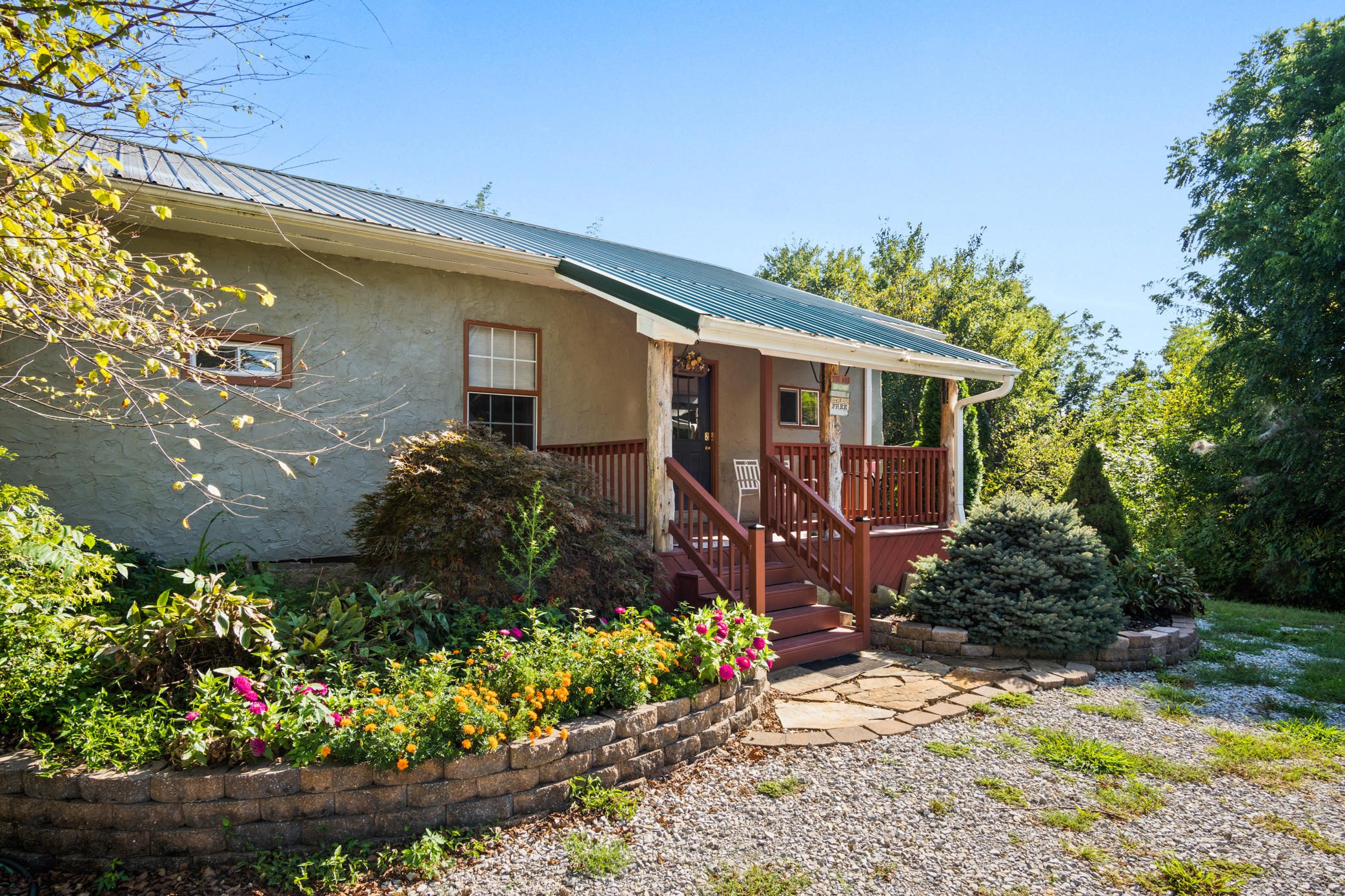 462 County Rd 328 Property Photo 3