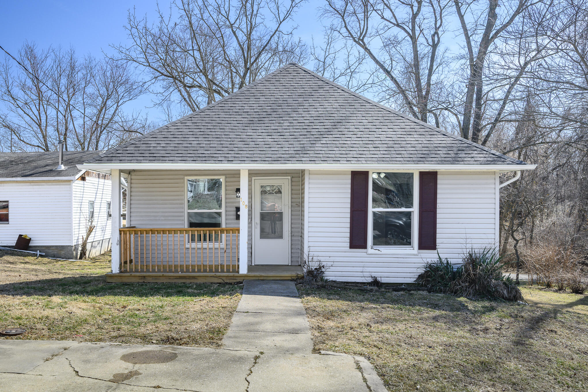 108 Mckinley St Property Photo 1