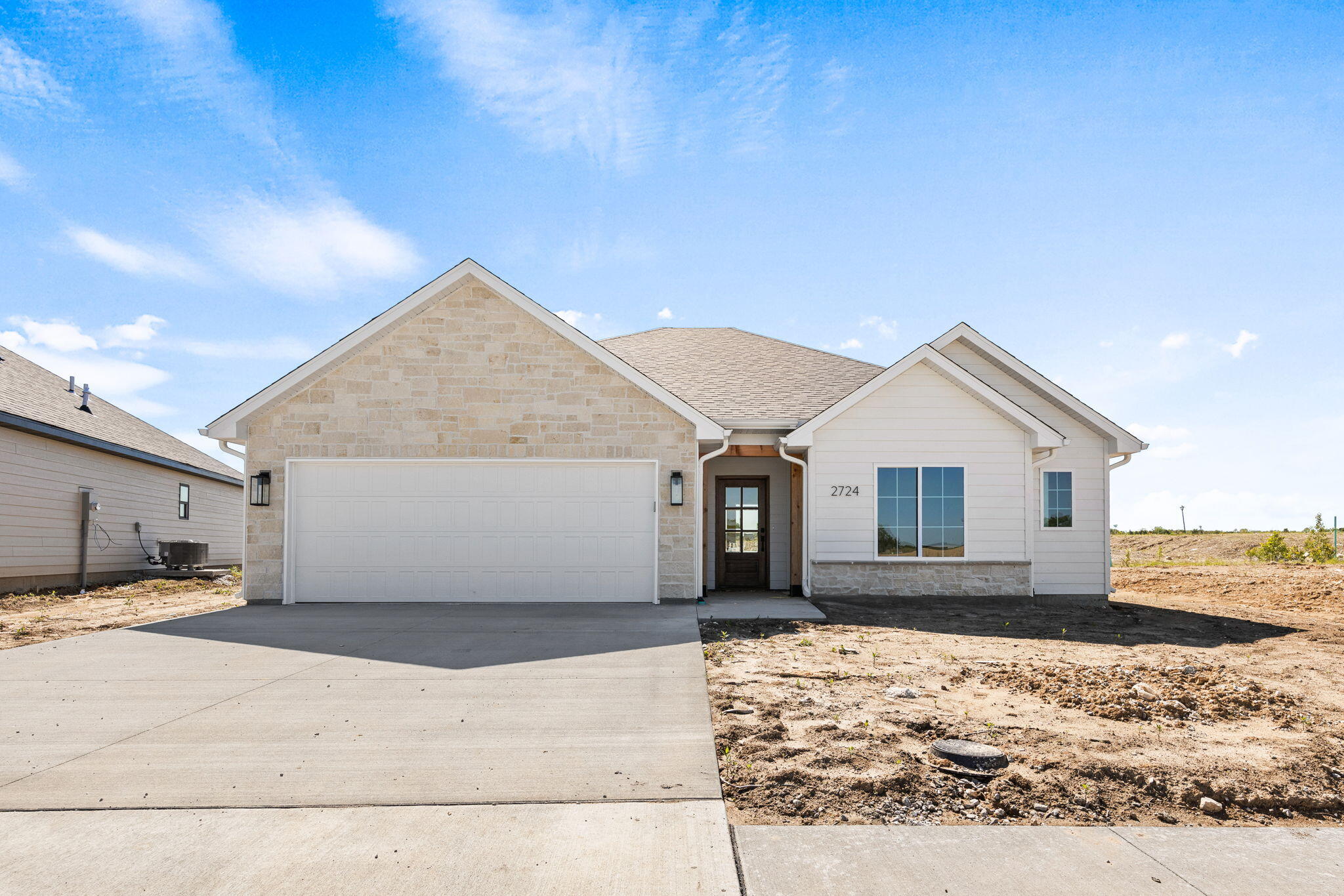 2724 MISTY FLOWER DR Property Photo 1