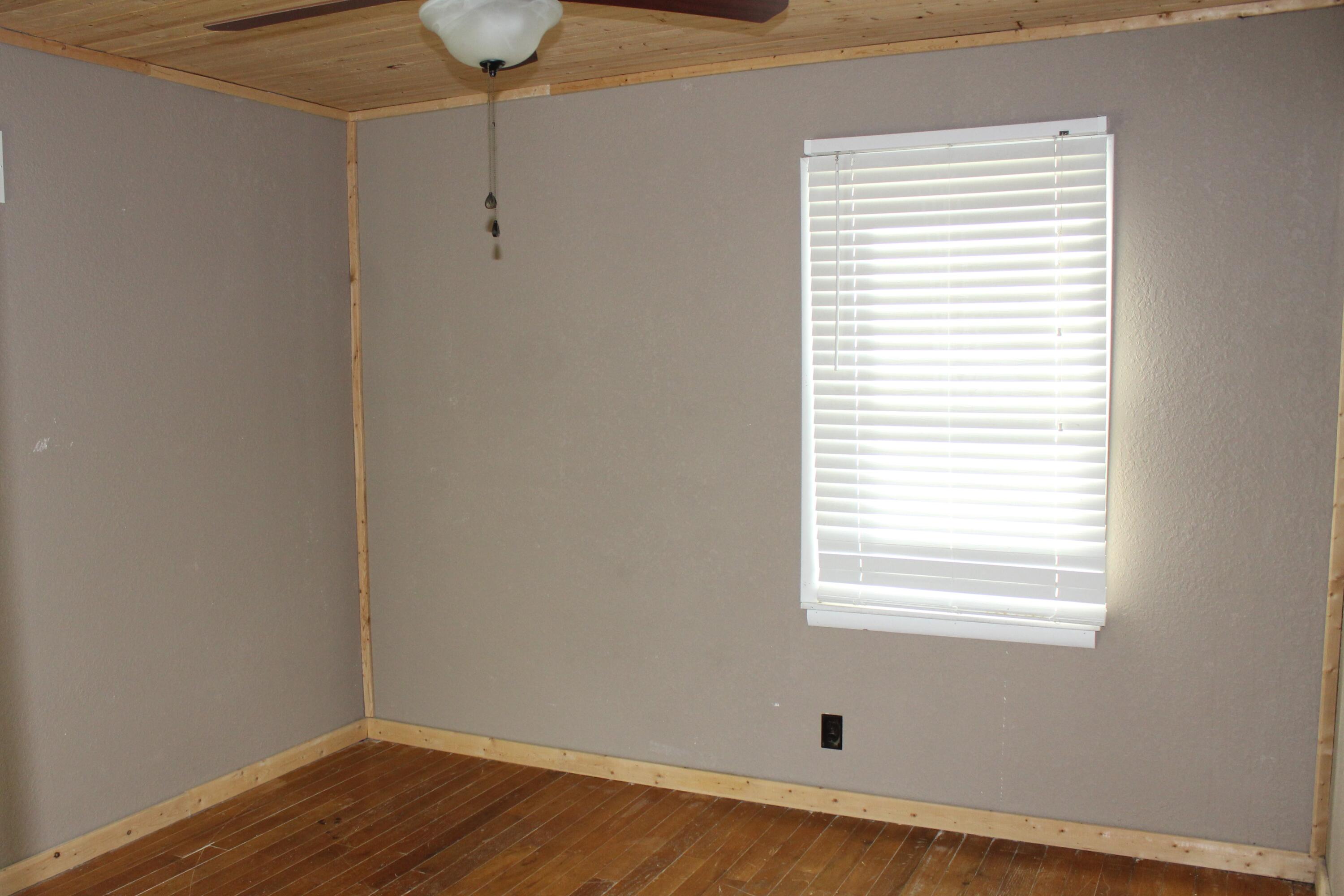 1136 Elm St Property Photo 10
