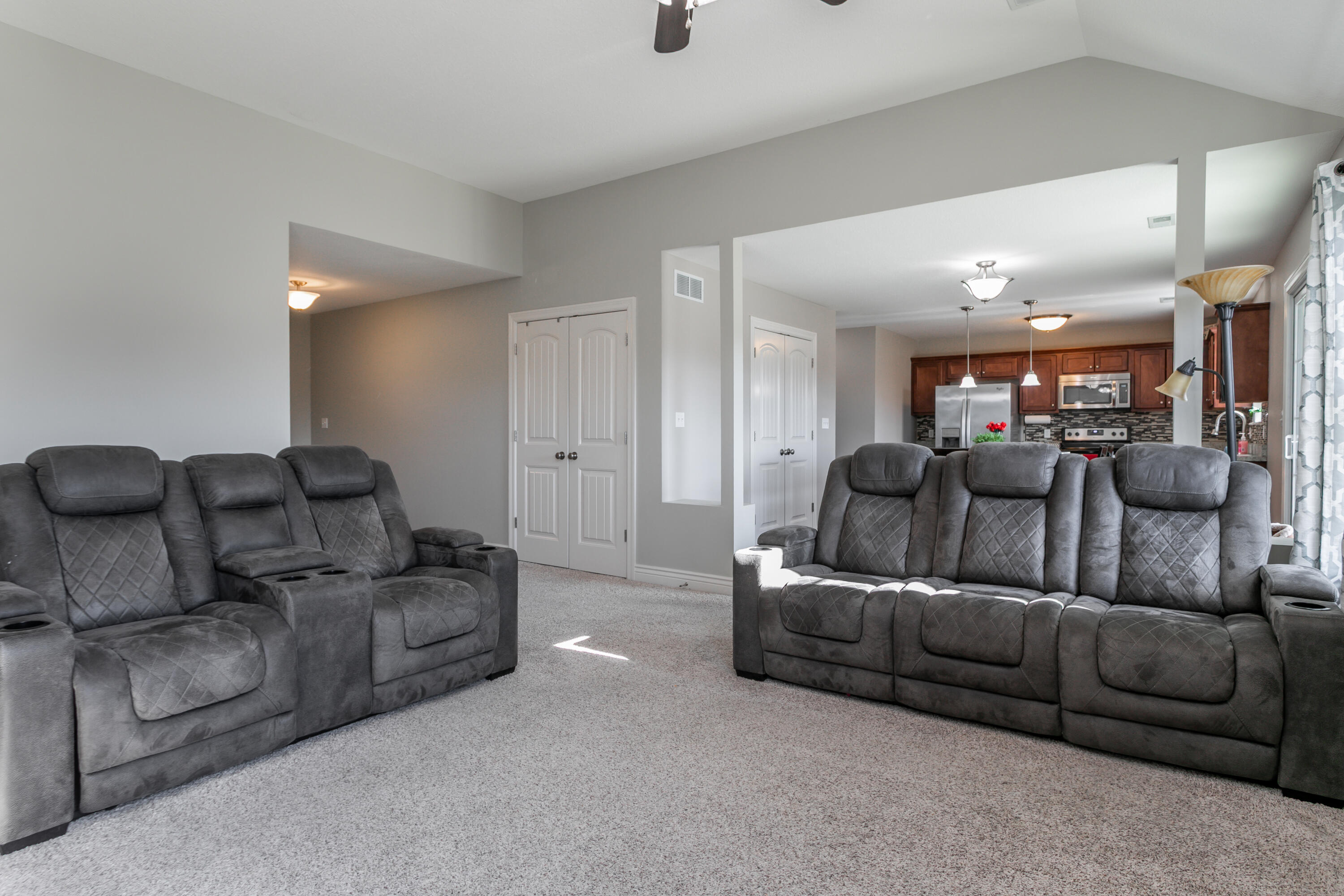 5906 Abbey Ln Property Photo 7