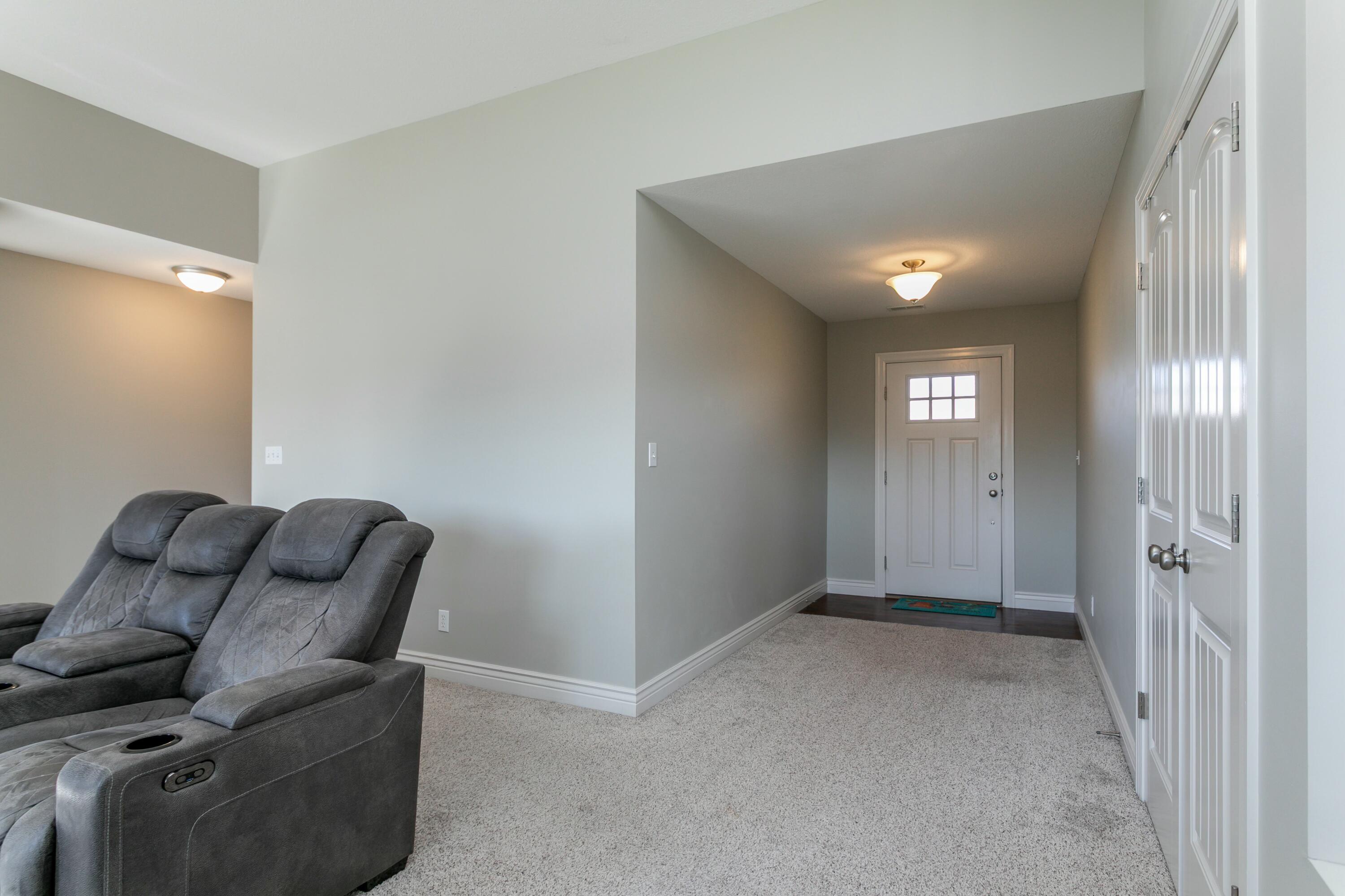 5906 Abbey Ln Property Photo 15