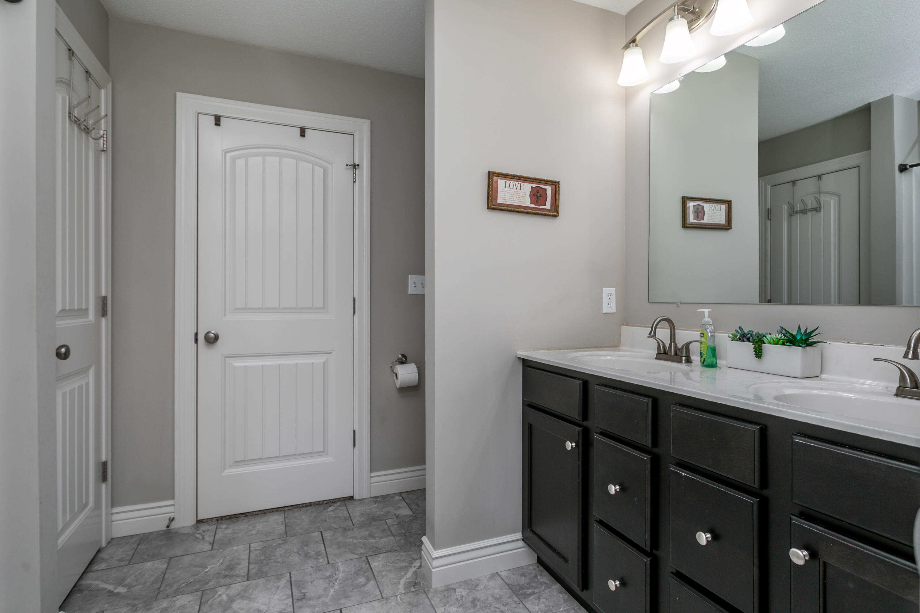 5906 Abbey Ln Property Photo 18