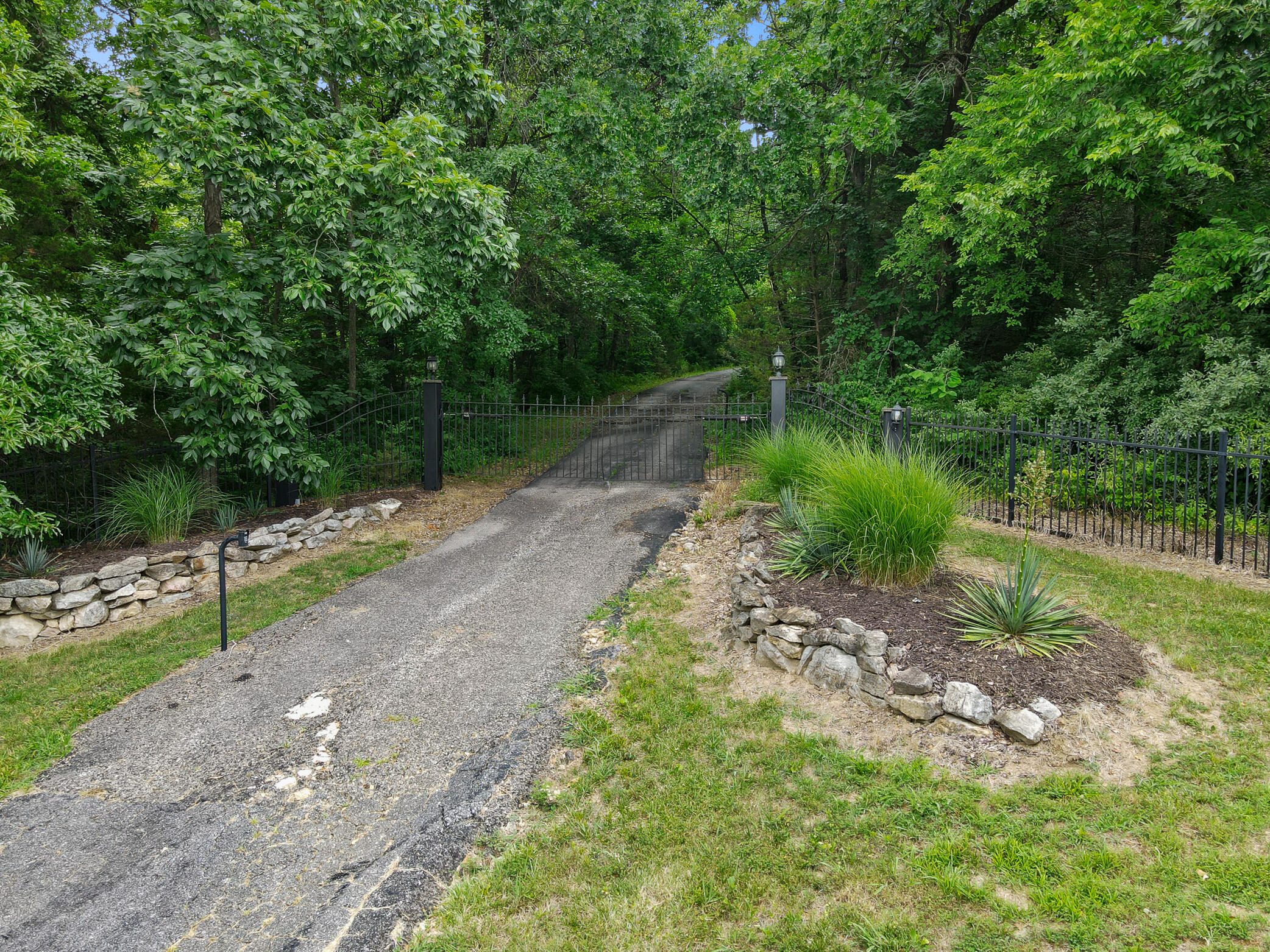 S High Point Ln Property Photo