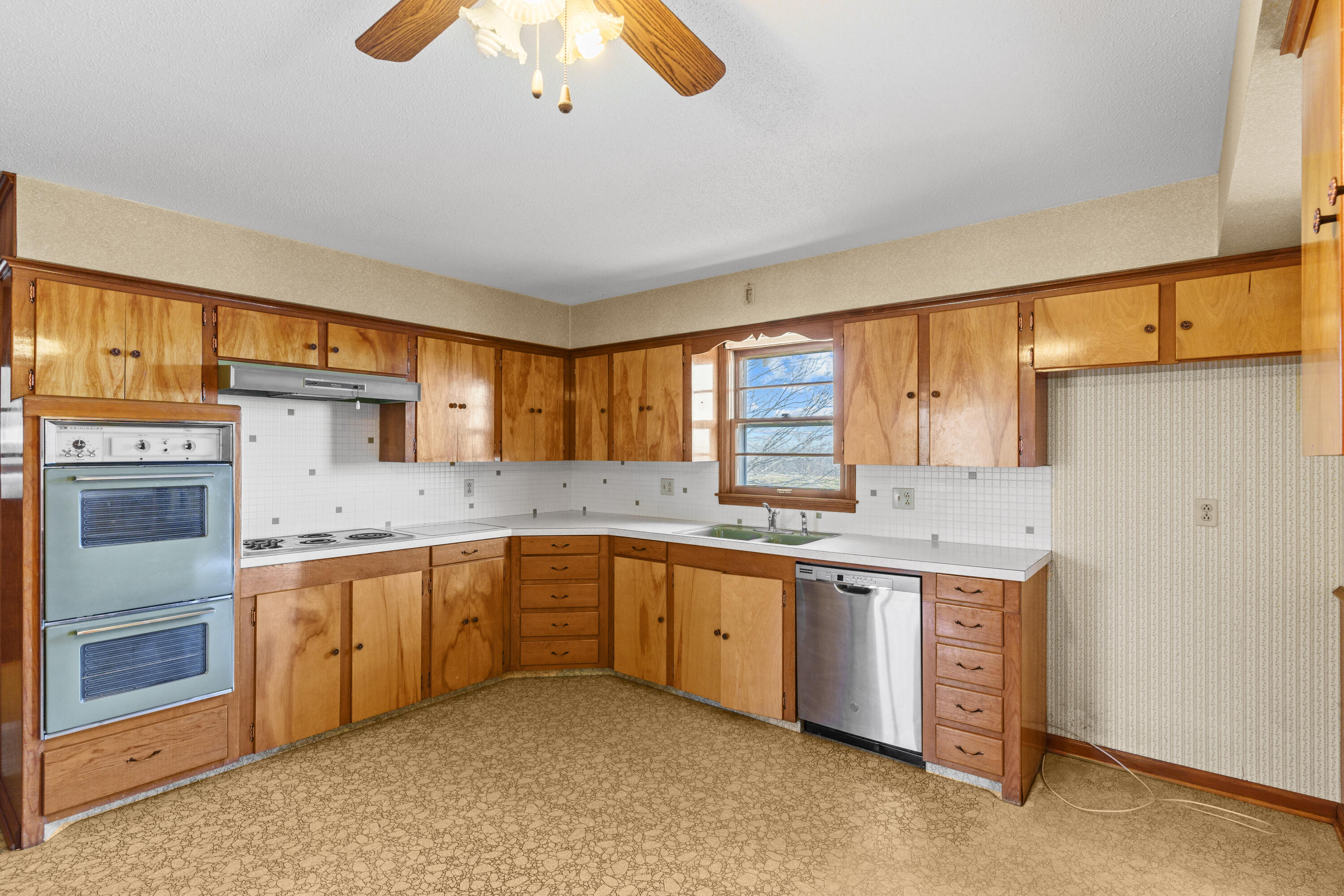 350 W Rte K Property Photo 16