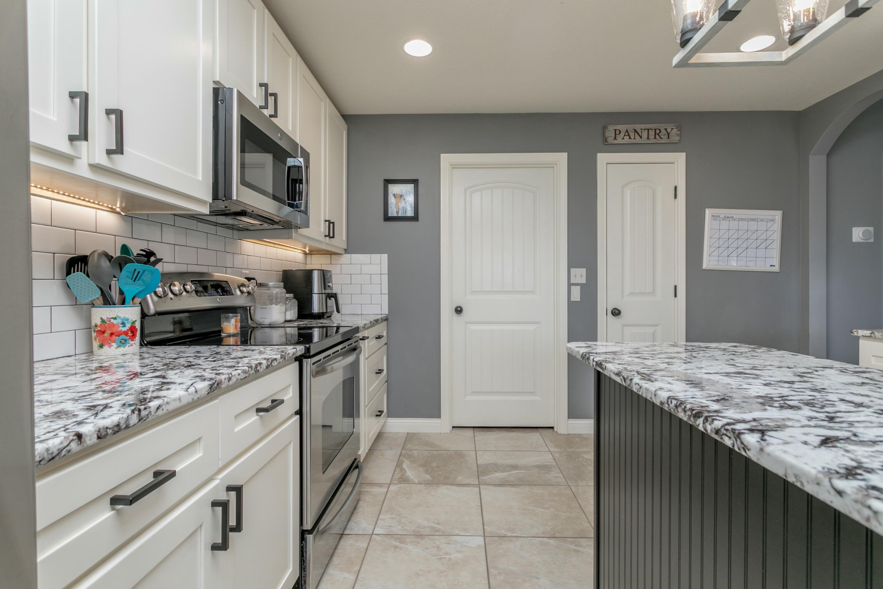 16300 N Route U Property Photo 12