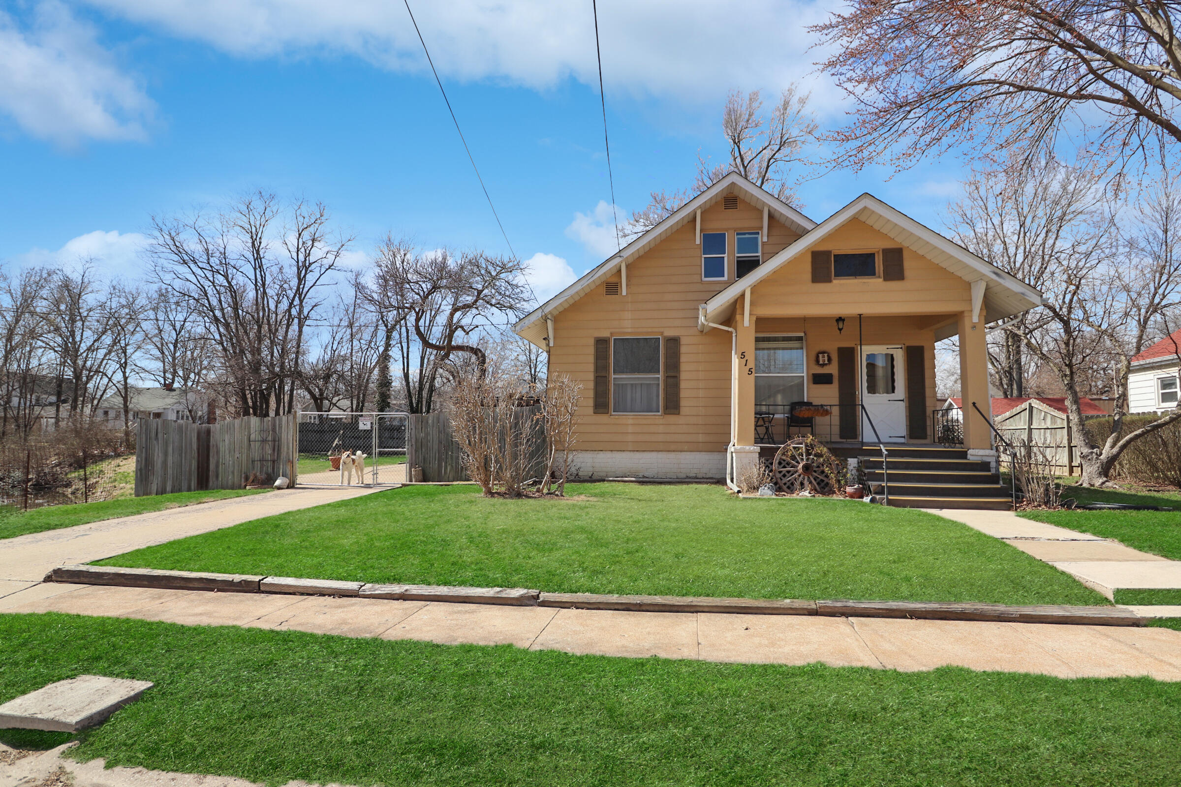 515 N Washington St Property Photo