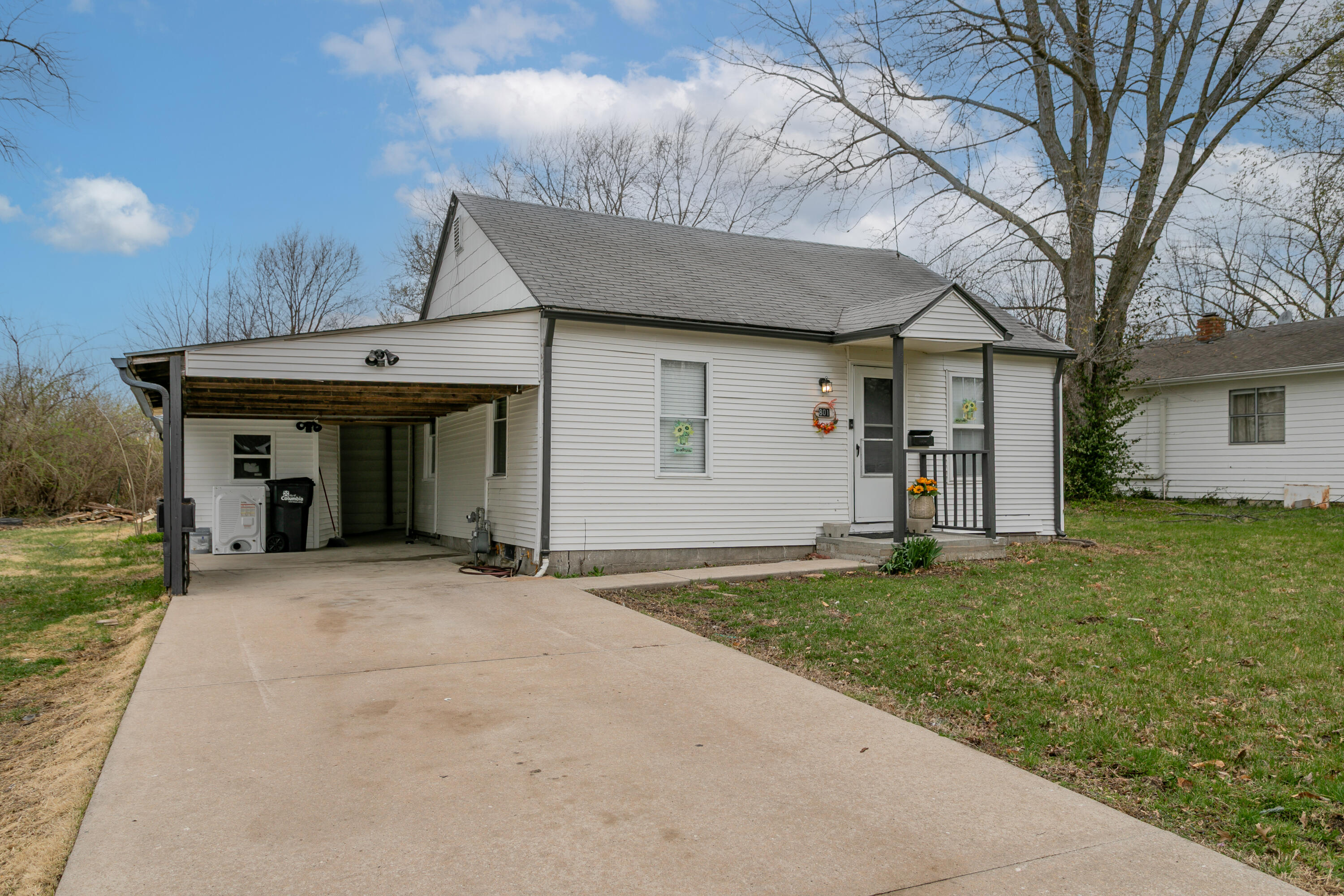 801 Clinkscales Rd Property Photo 2