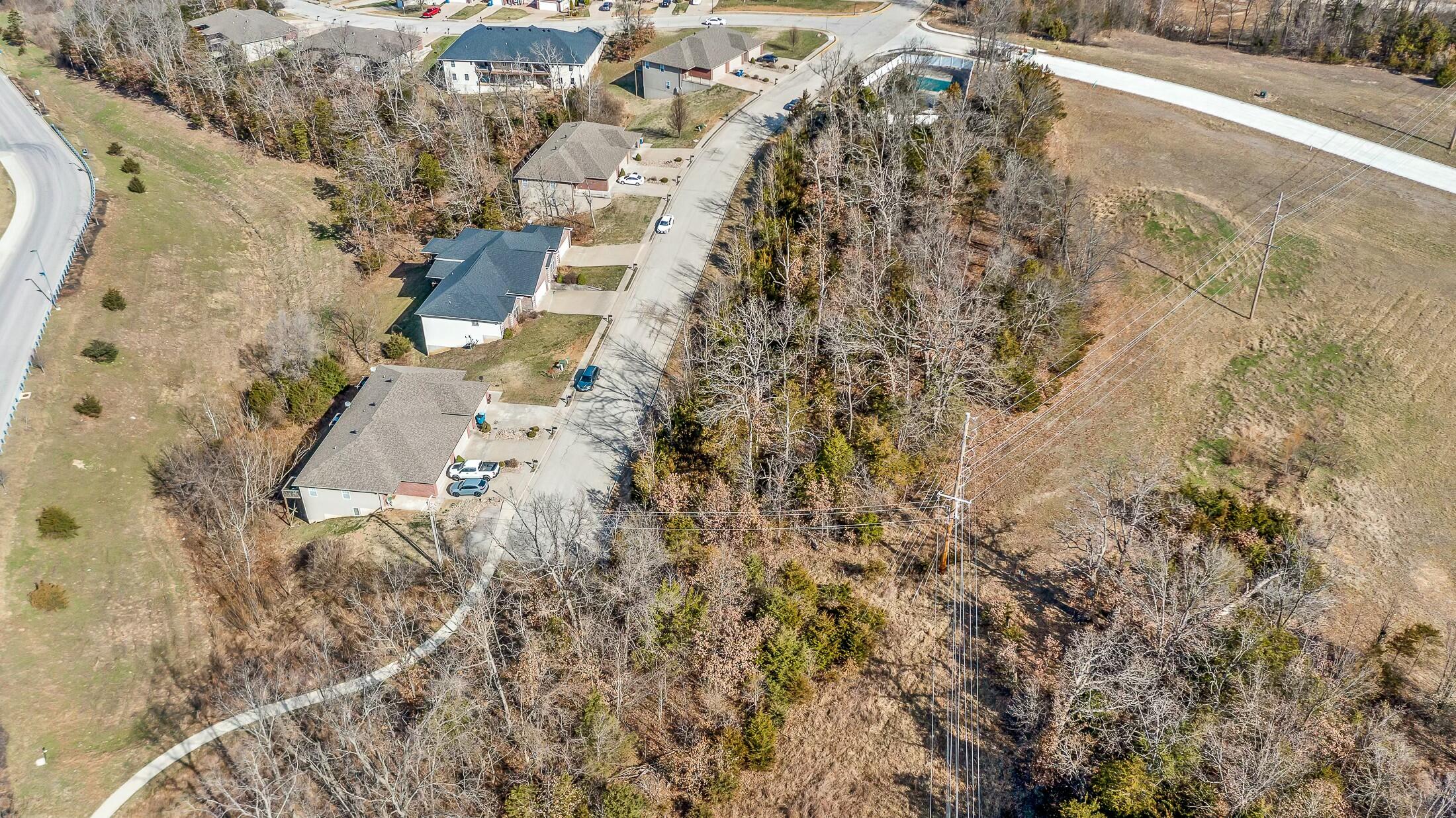 1617 Notting Hill Dr Property Photo 3