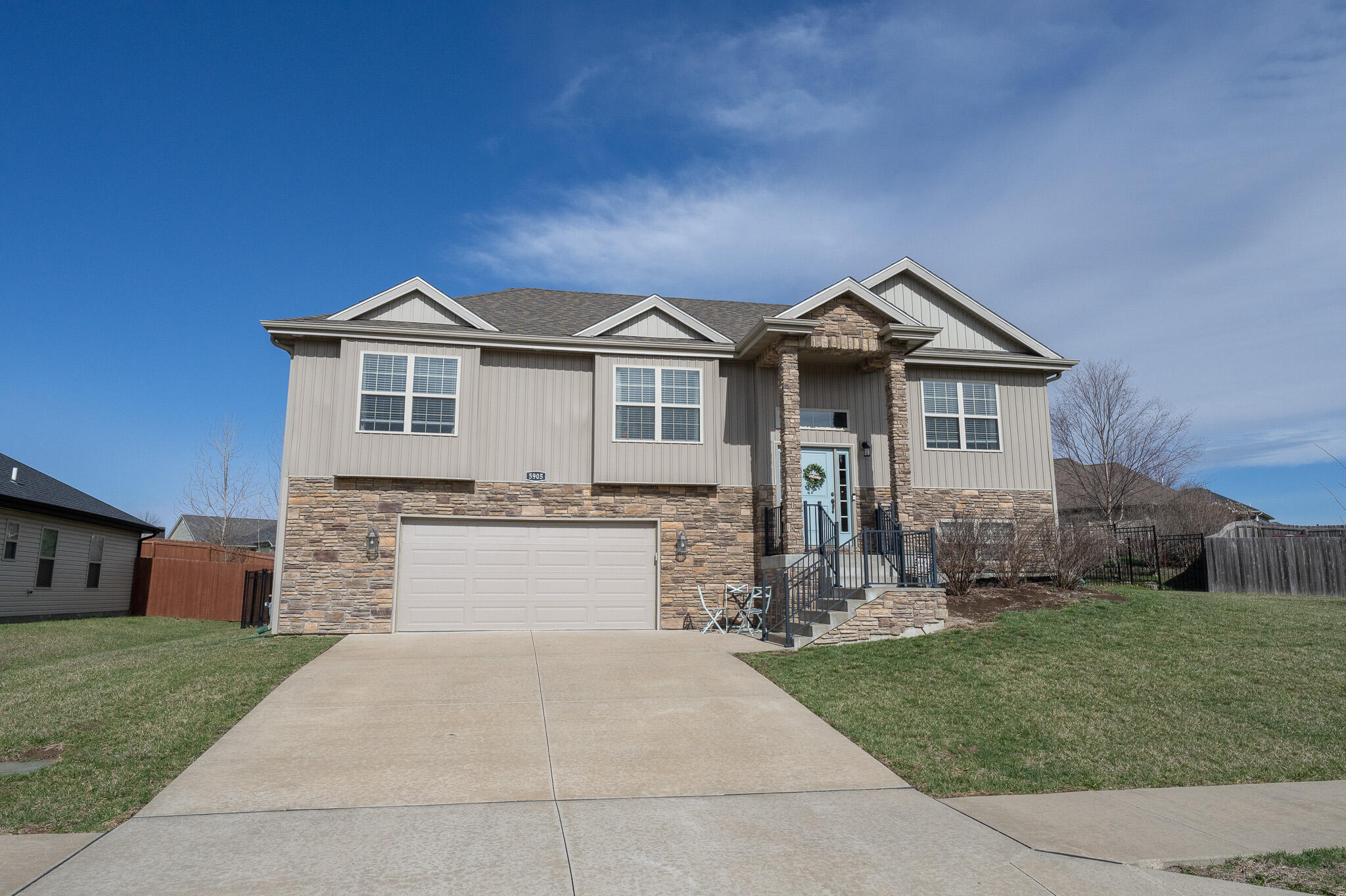 5905 Abbey Ln Property Photo 1