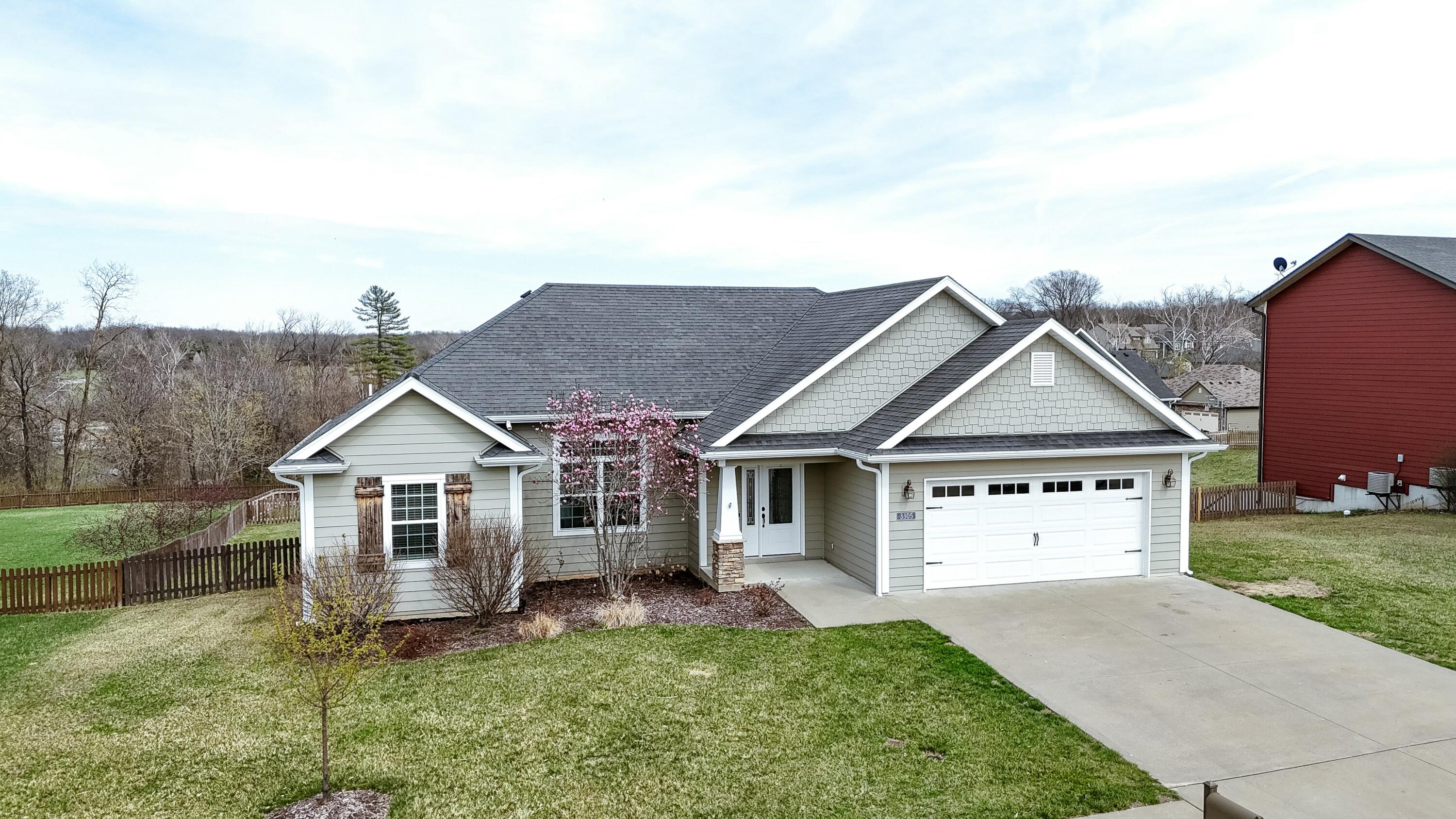 3305 Wisteria Ln Property Photo