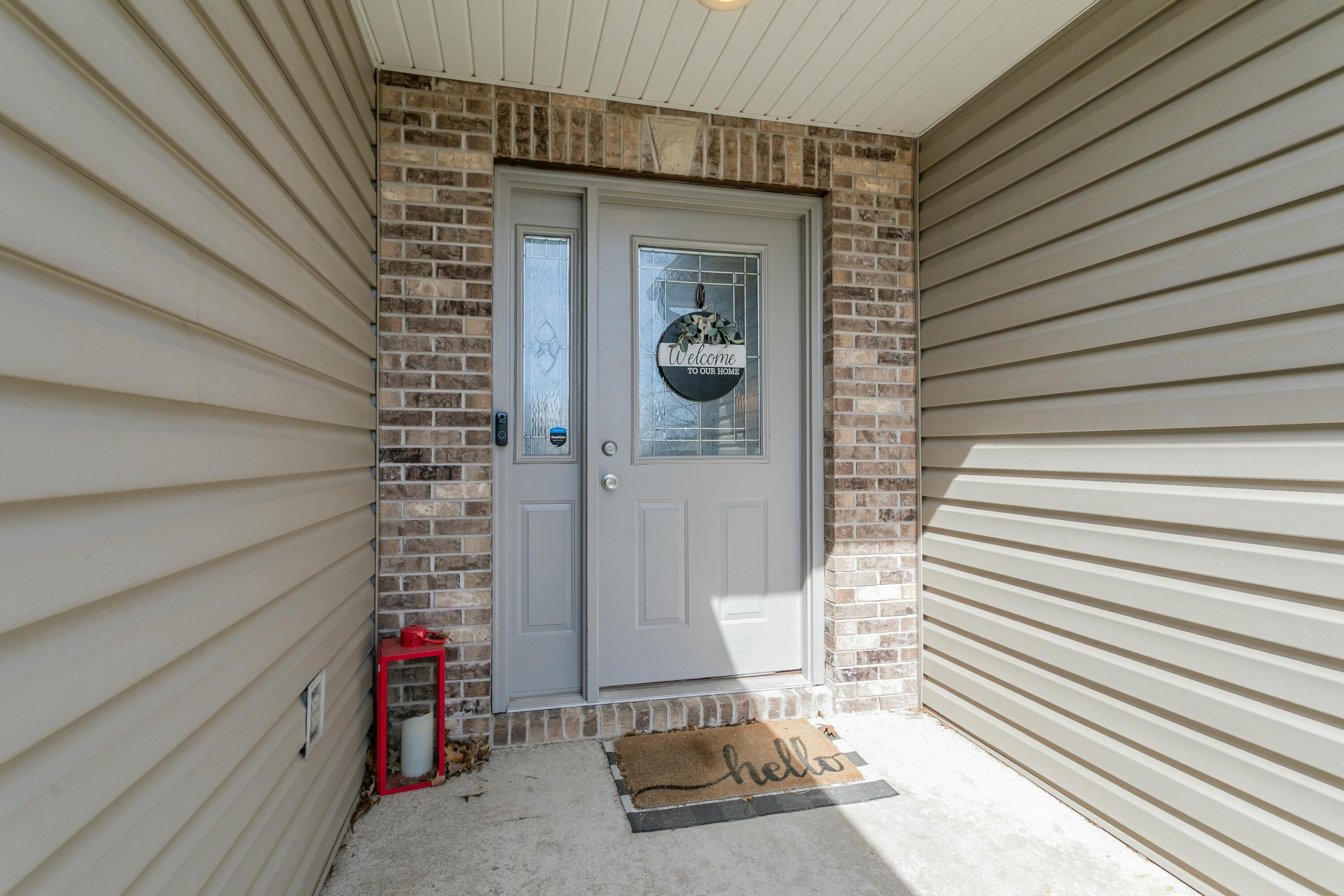 305 Macaw Dr Property Photo 4