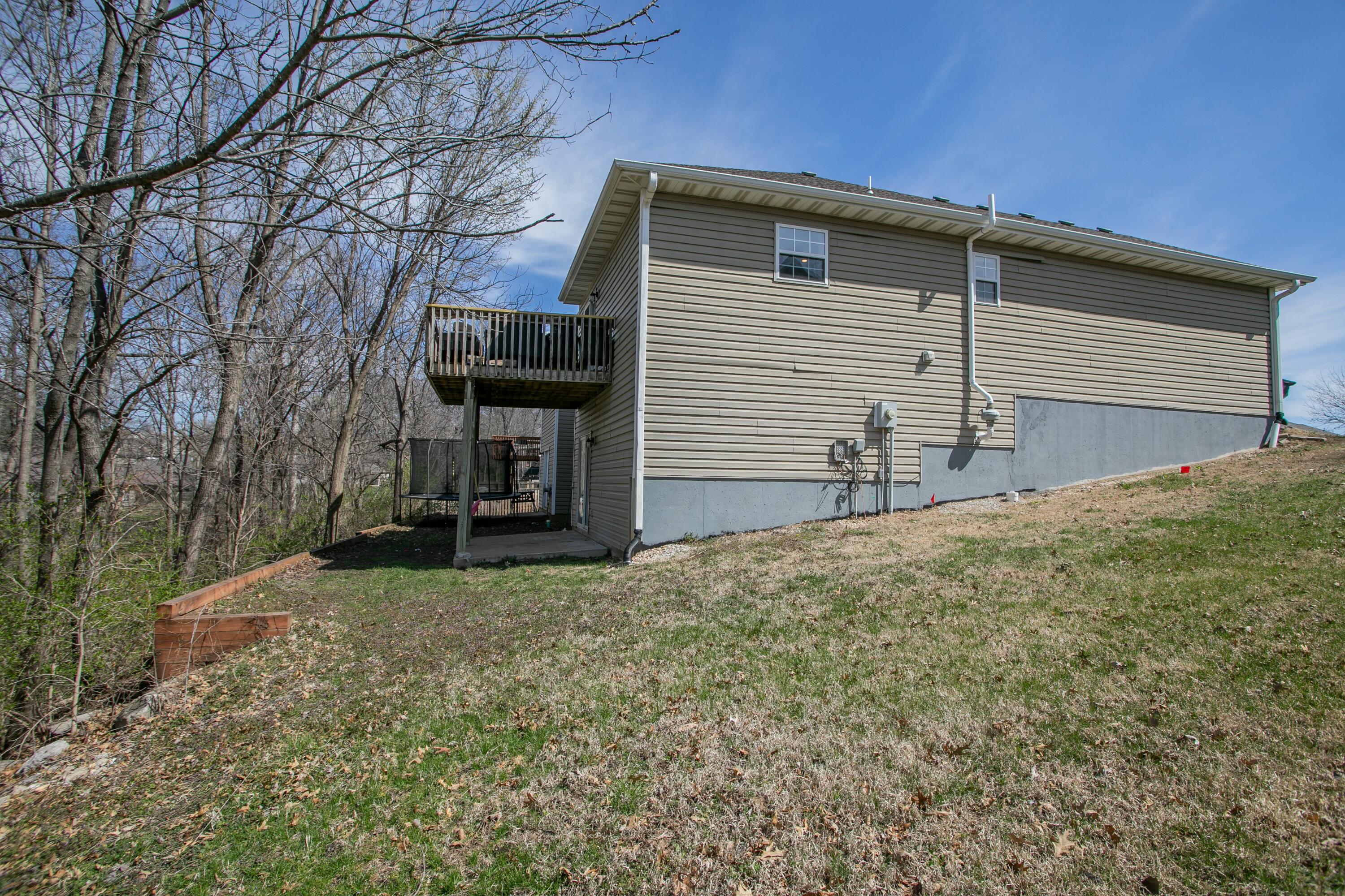 305 Macaw Dr Property Photo 36