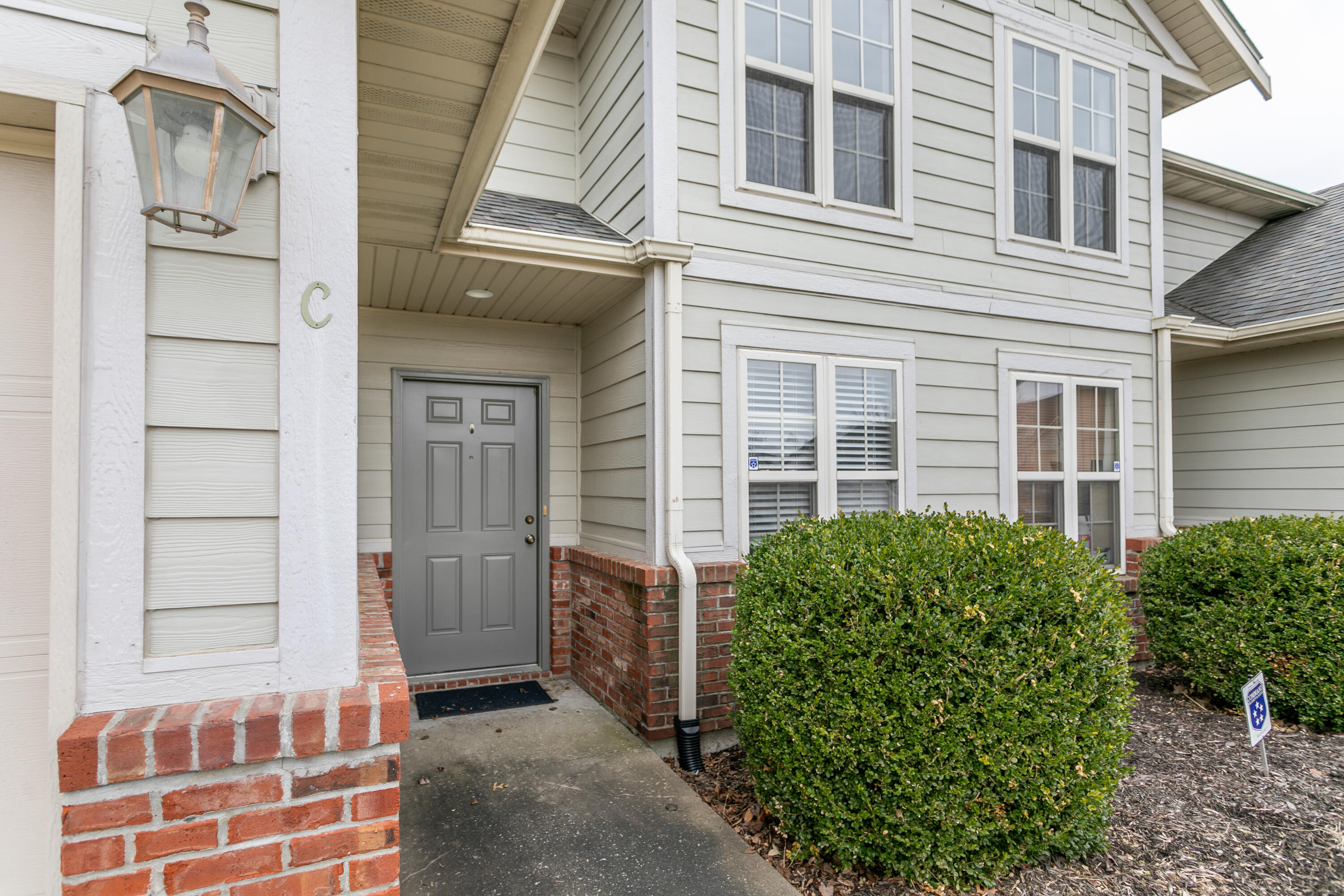 1505 Spiros Dr, C Property Photo 1