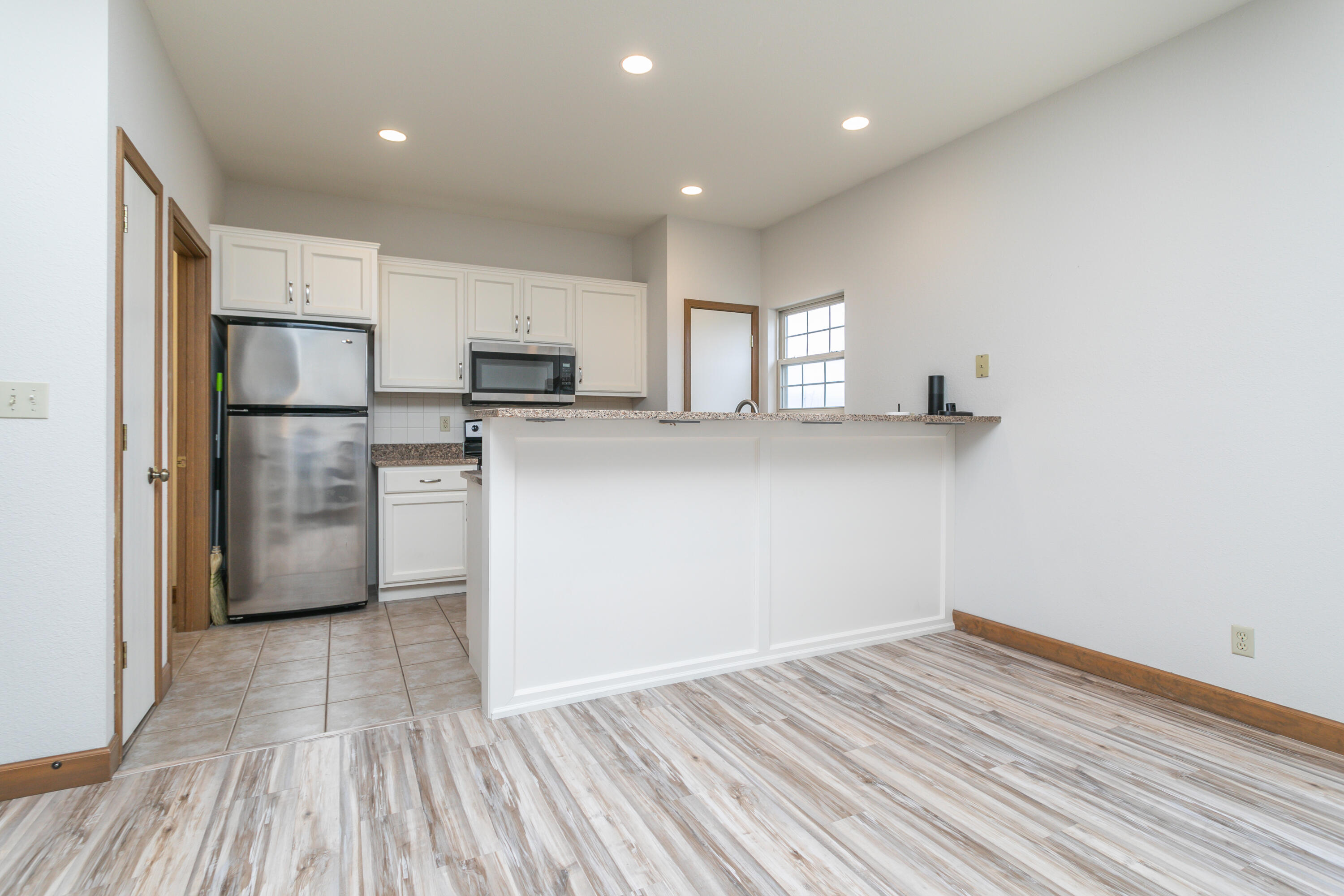 1505 Spiros Dr, C Property Photo 7
