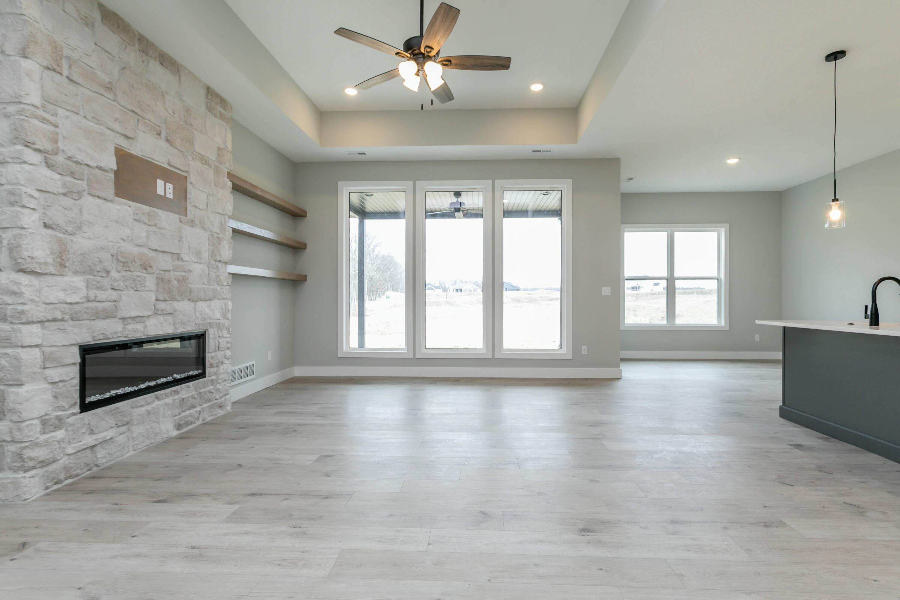 700 Sagemoor Dr Property Photo 8