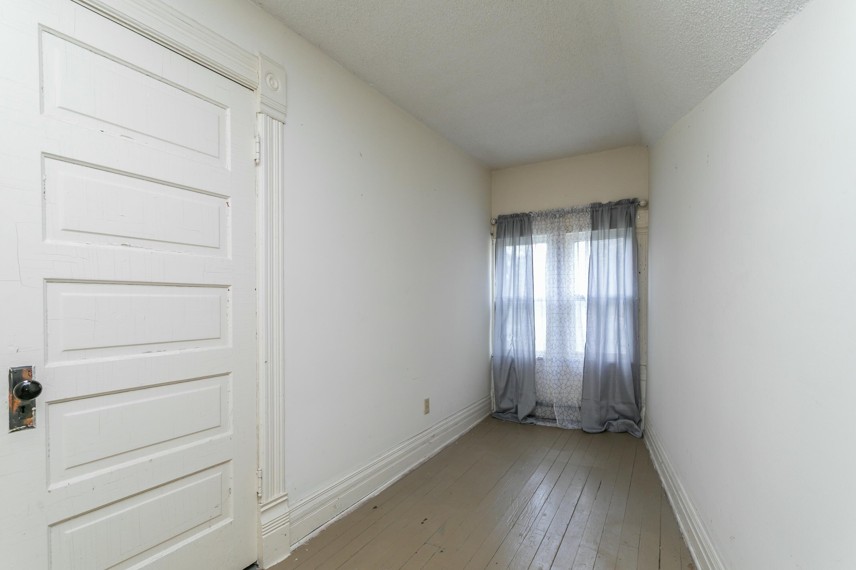 229 S Jenkins St Property Photo 30