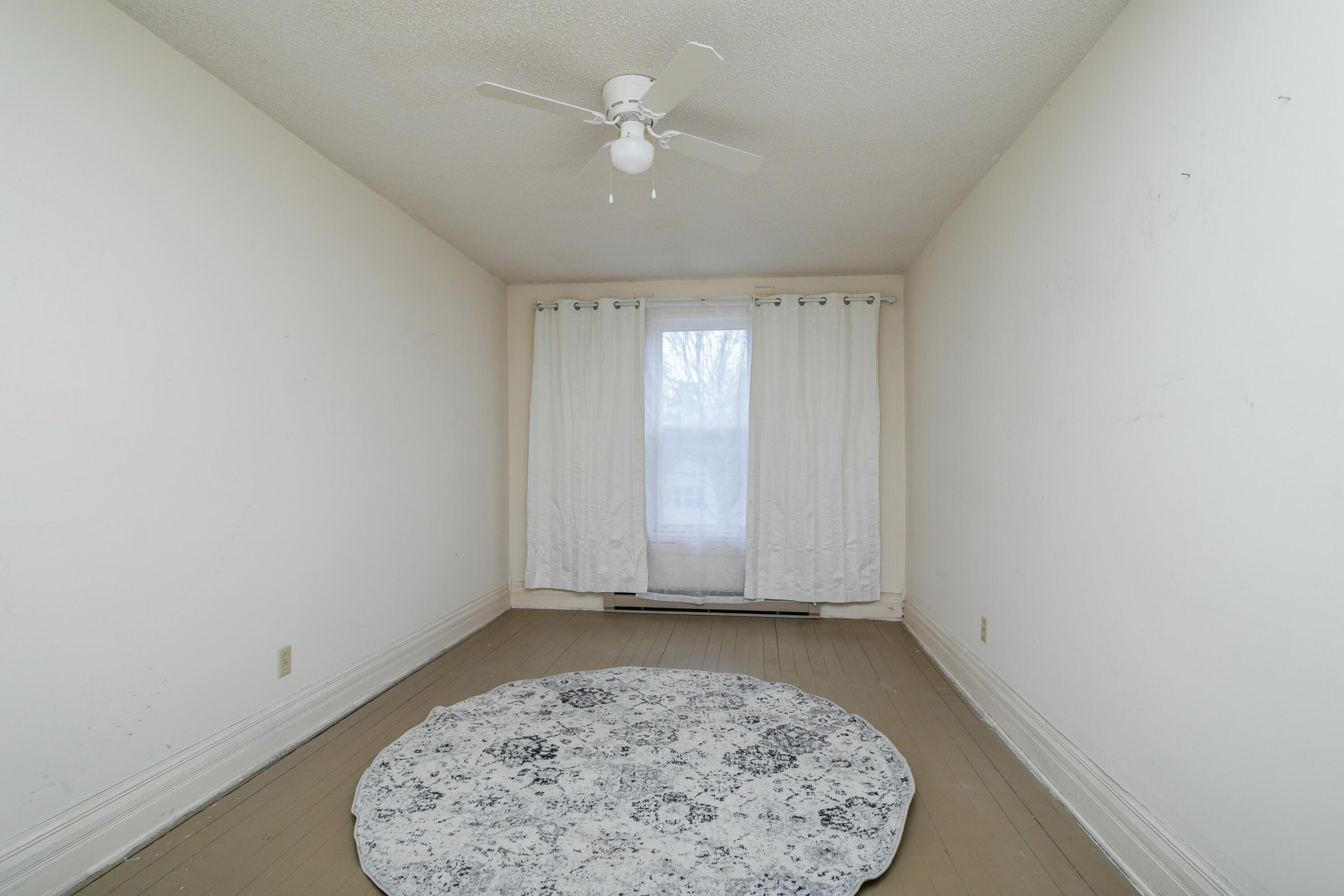 229 S Jenkins St Property Photo 32