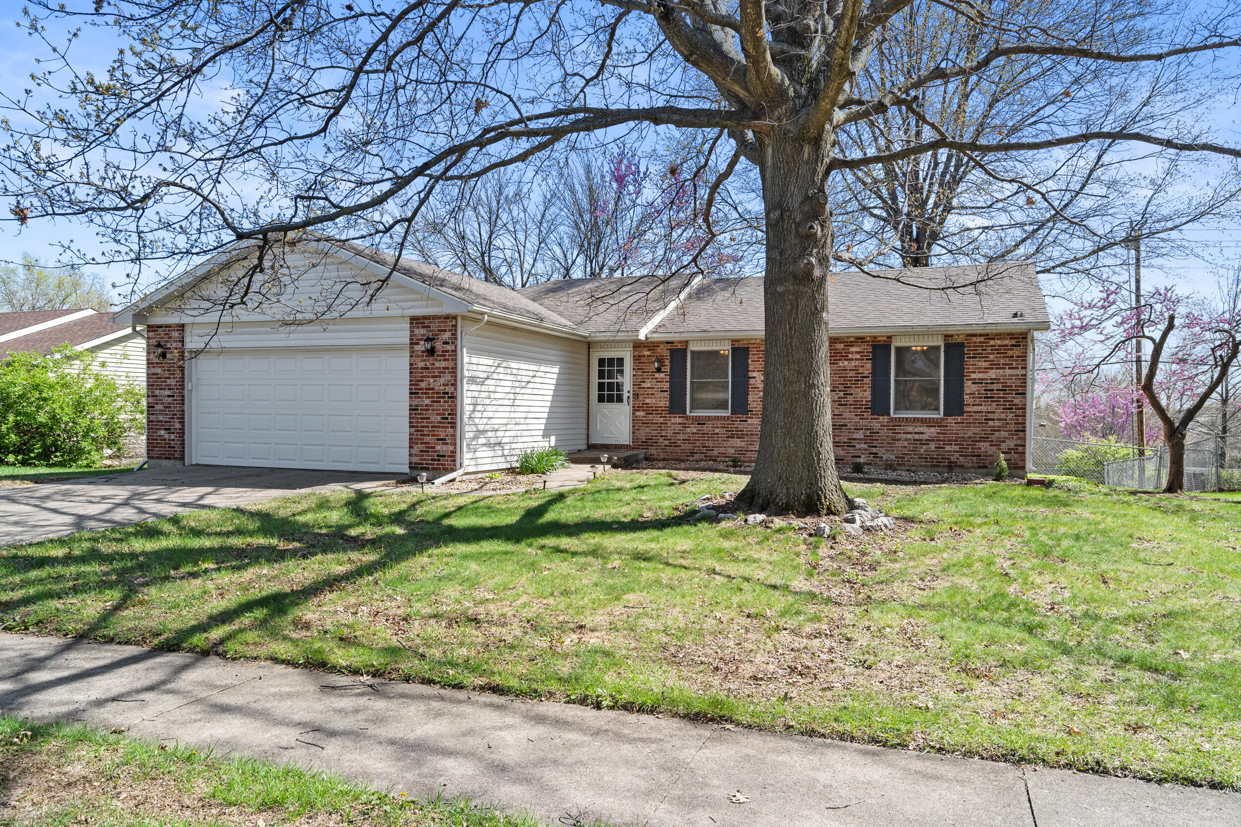 4812 Orchard Ln Property Photo 2